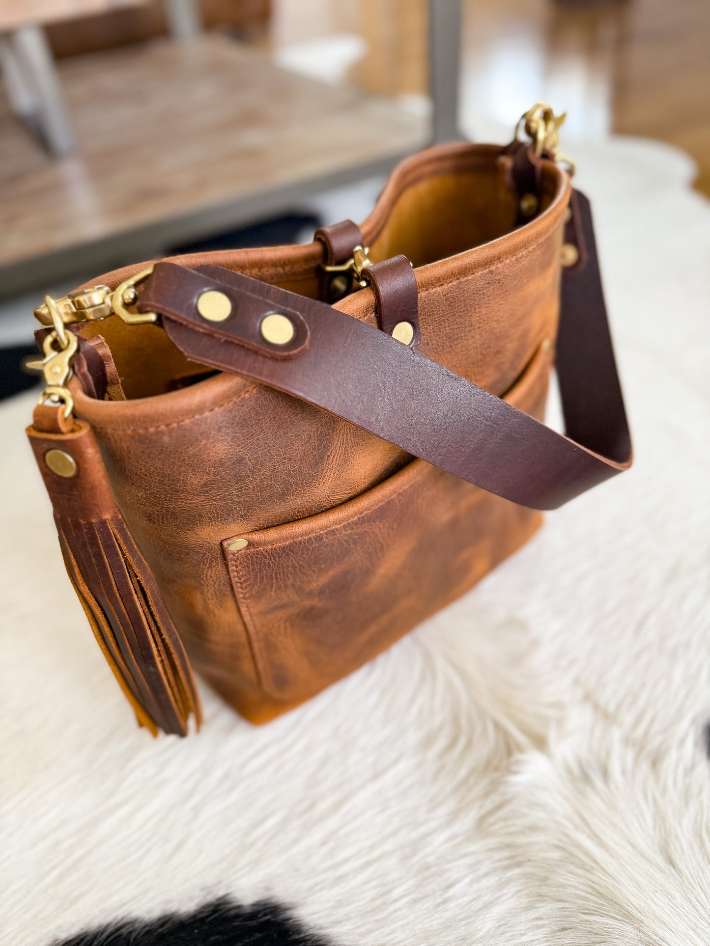 Bennett “shorty” Bucket in Old Soul Full Grain Leather