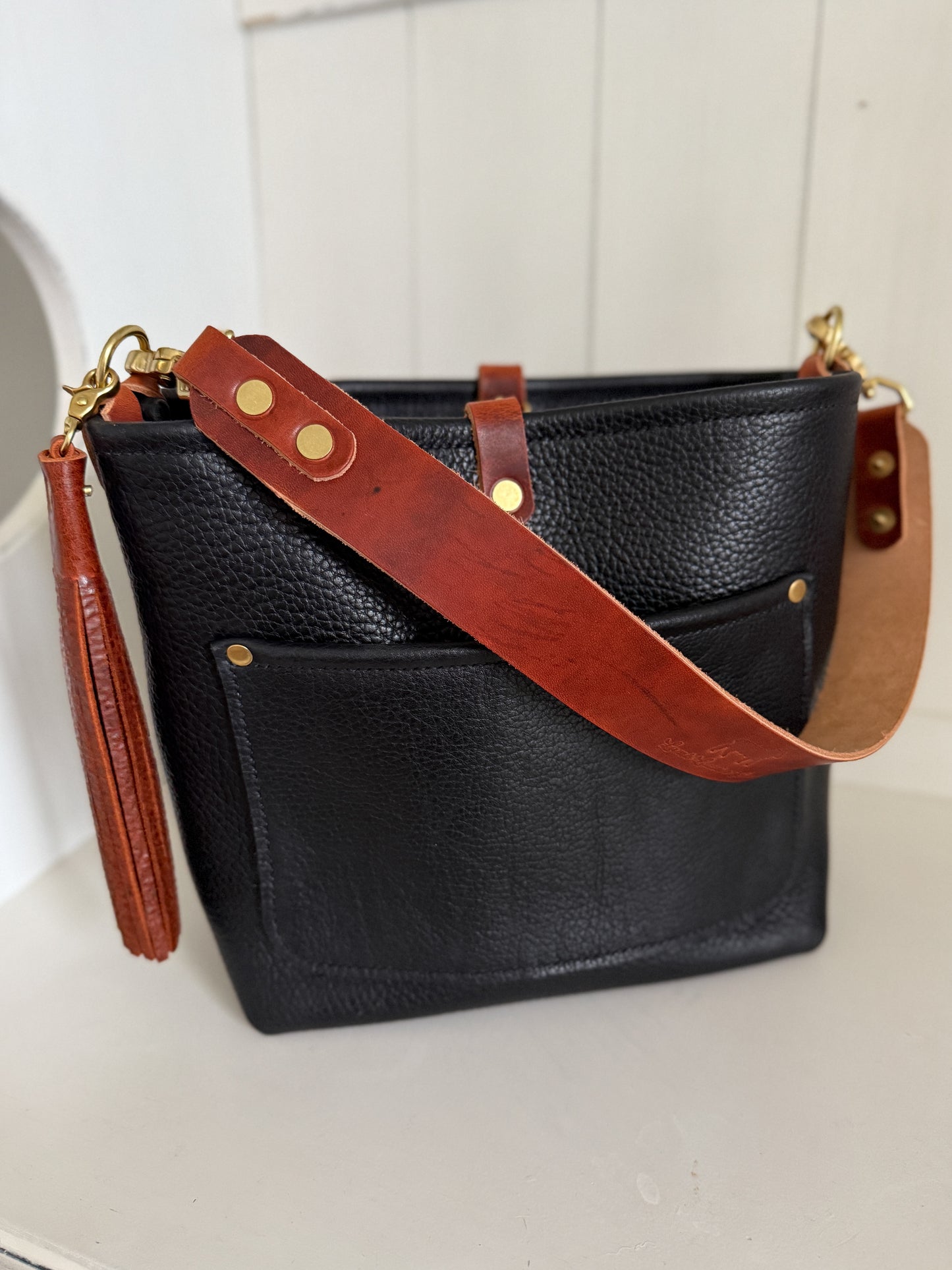 Bennett “shorty” Bucket in Horween Black Pebbled Leather