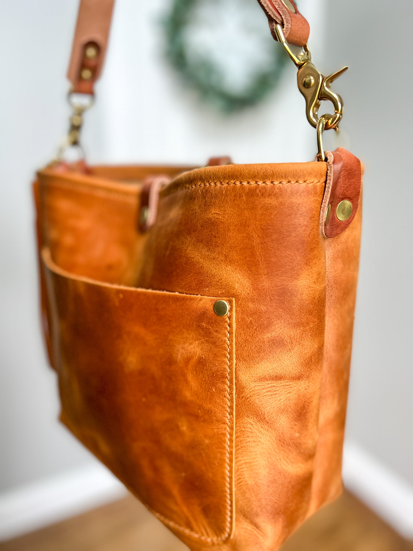 Bennett “shorty” Bucket in Sedona Full Grain Leather