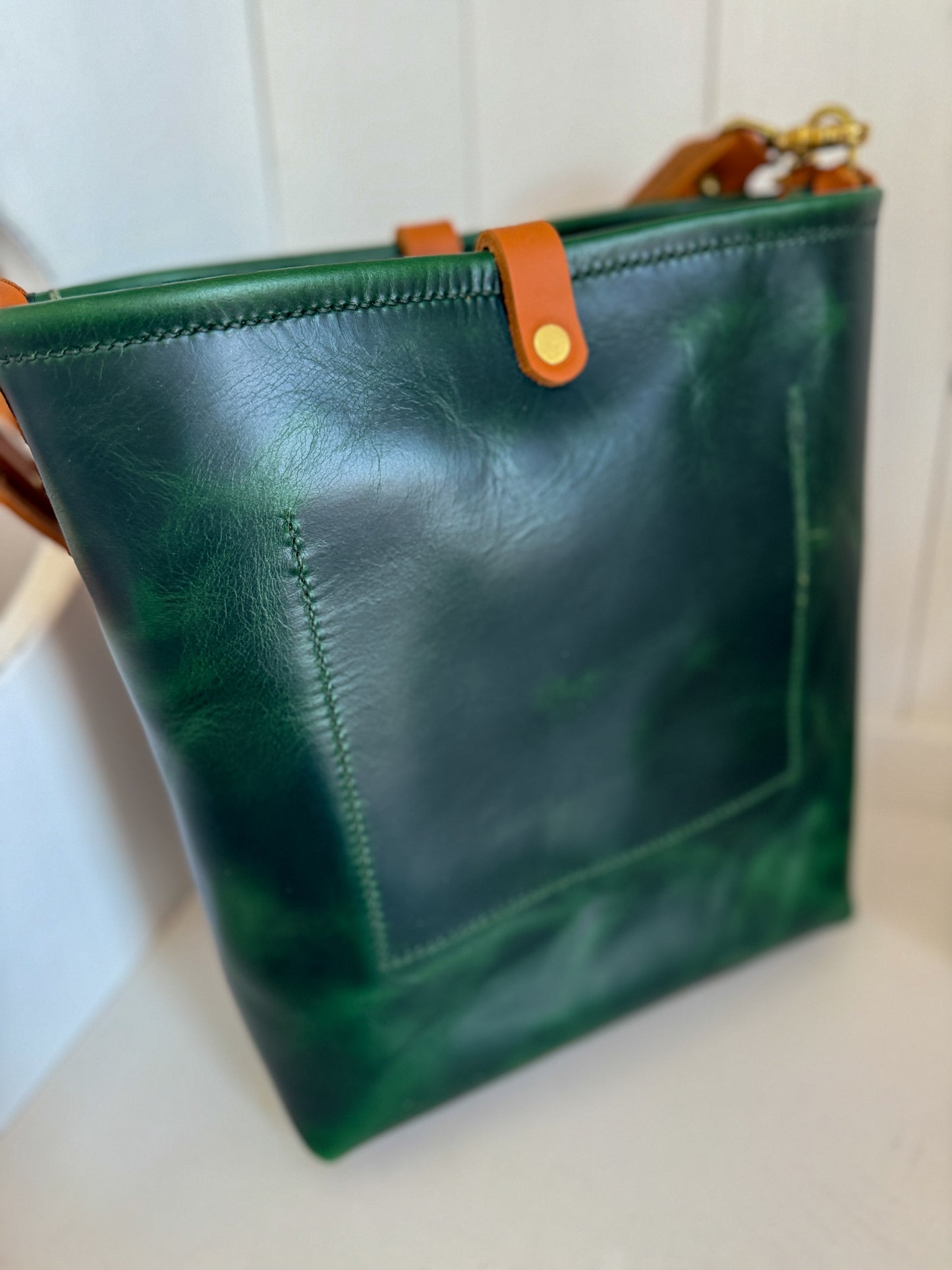 Bennett Bucket in Emerald Horween Puttman Leather