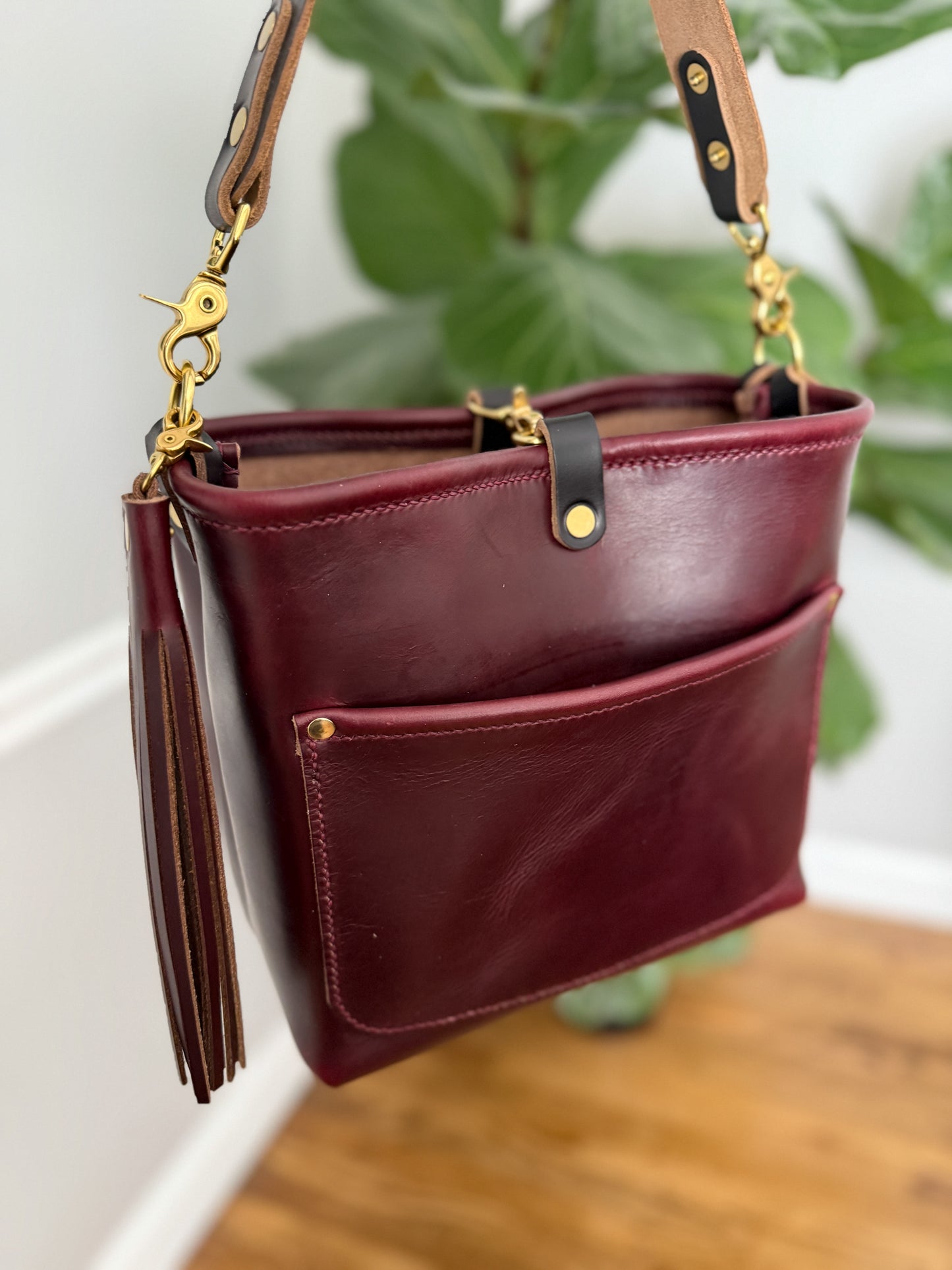 Bennett “shorty” Bucket in Horween Black Cherry Chromexcel