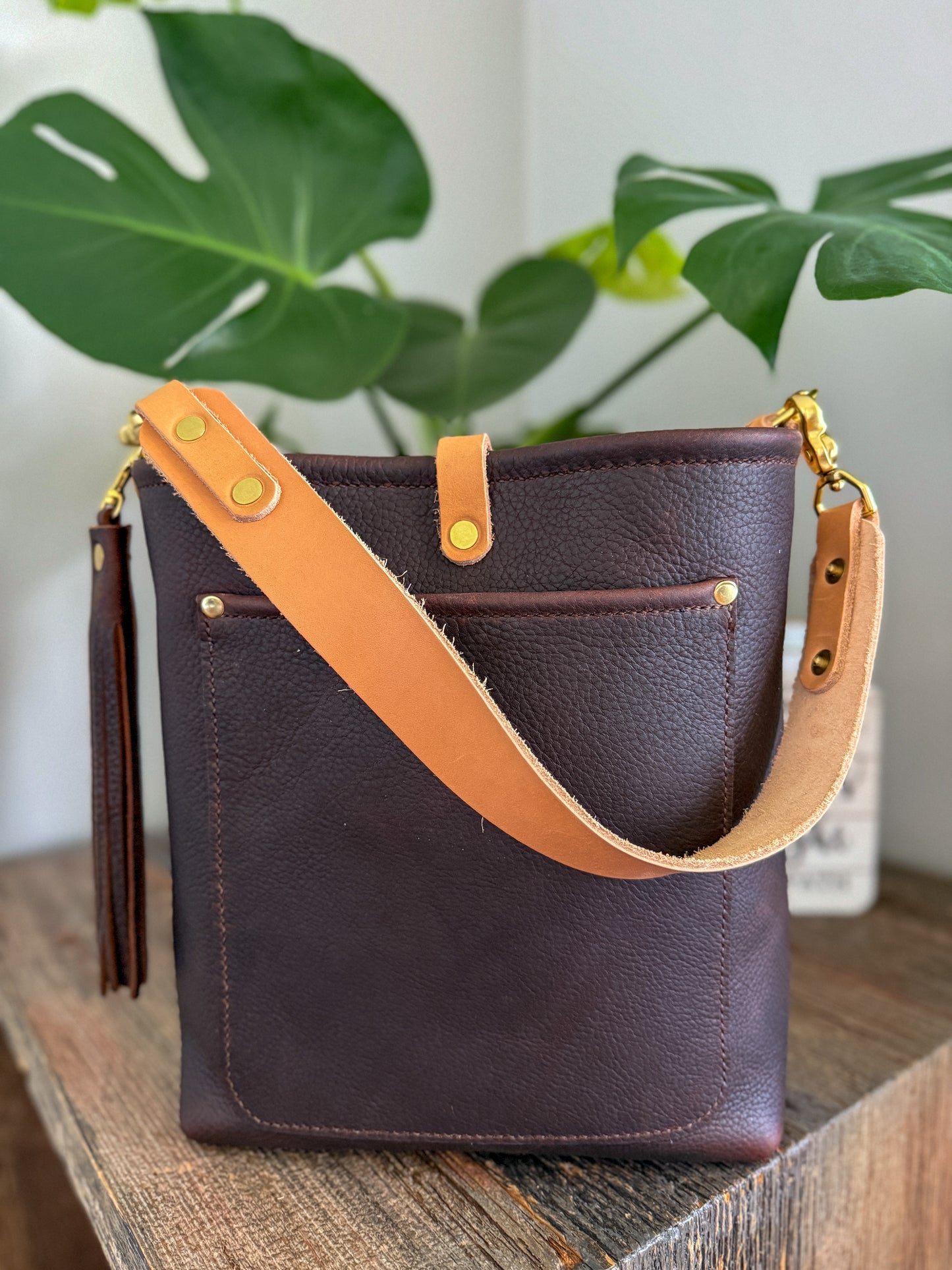 Bennett Bucket in Espresso Kodiak Full Grain Leather