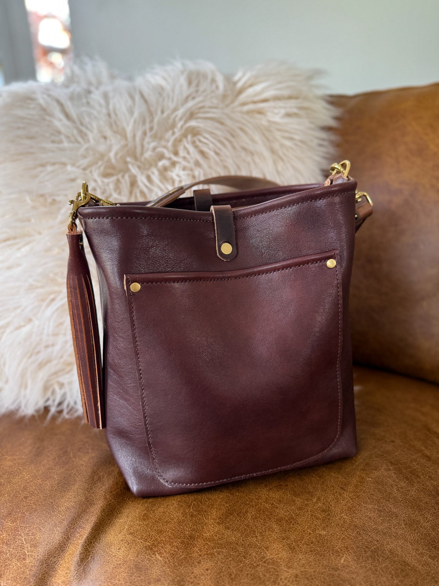 Bennett Bucket in Luxe Horween