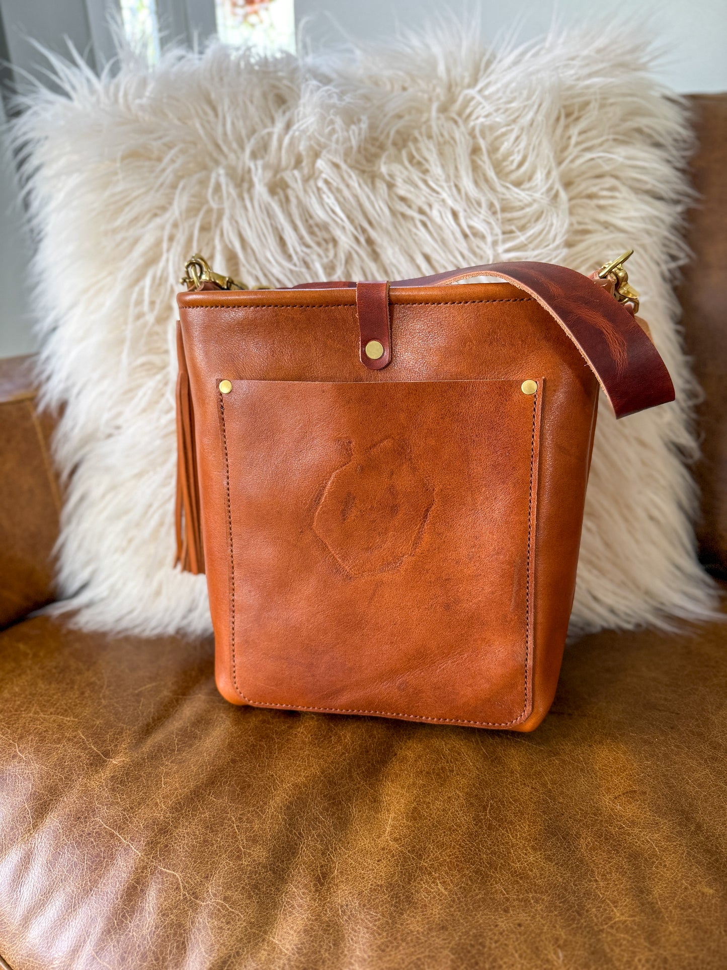 Bennett Bucket in Montana Vegetable Tan