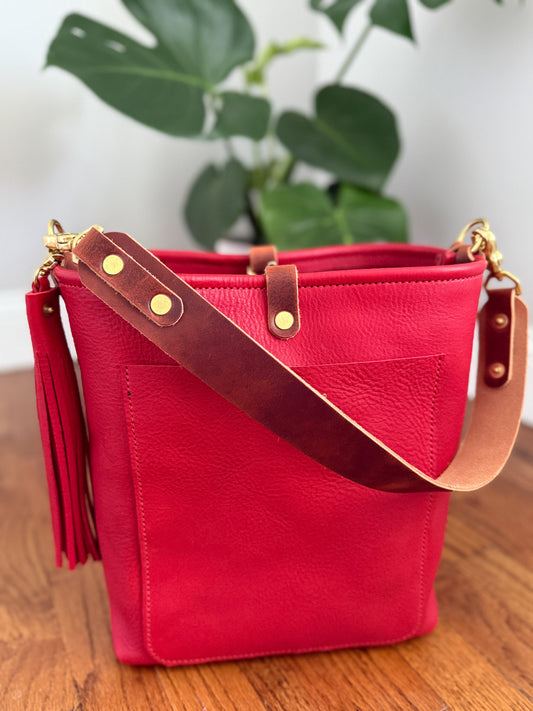 Bennett Bucket in Ruby Vachetta
