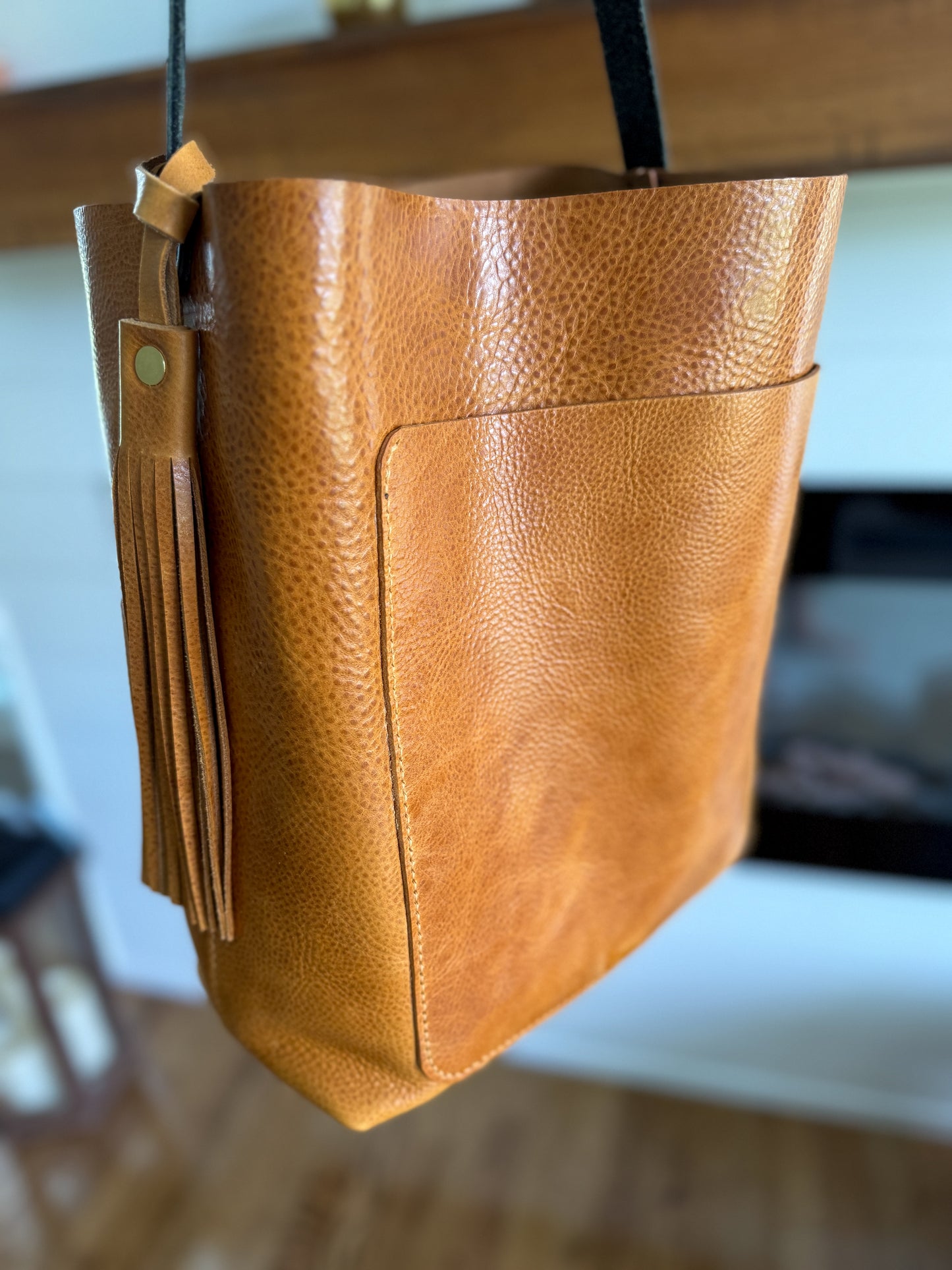 Bennett Bucket in Italian Honey Saffron Vegetable Tanned Leather