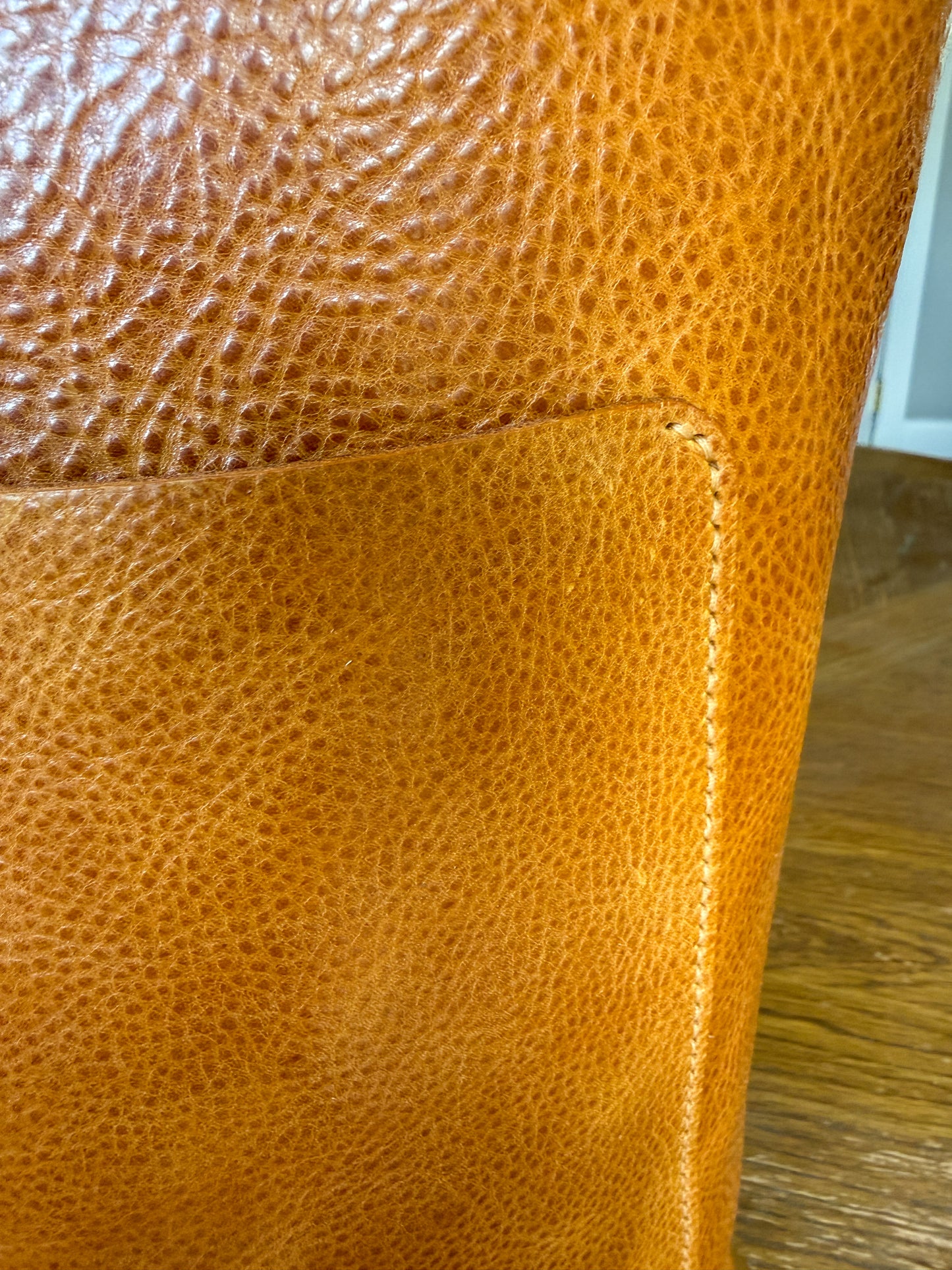 Bennett Bucket in Italian Honey Saffron Vegetable Tanned Leather