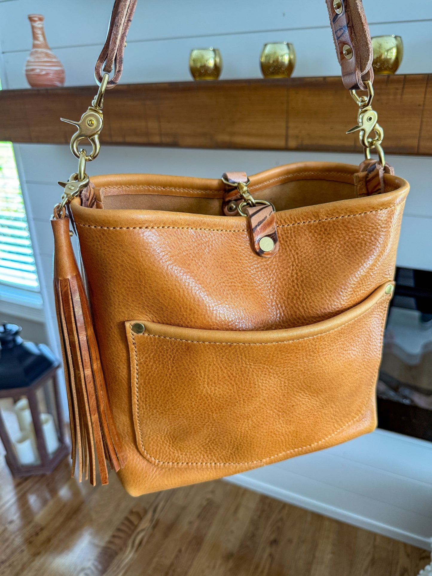Bennett “shorty” Bucket in Honey Saffron Italian Leather