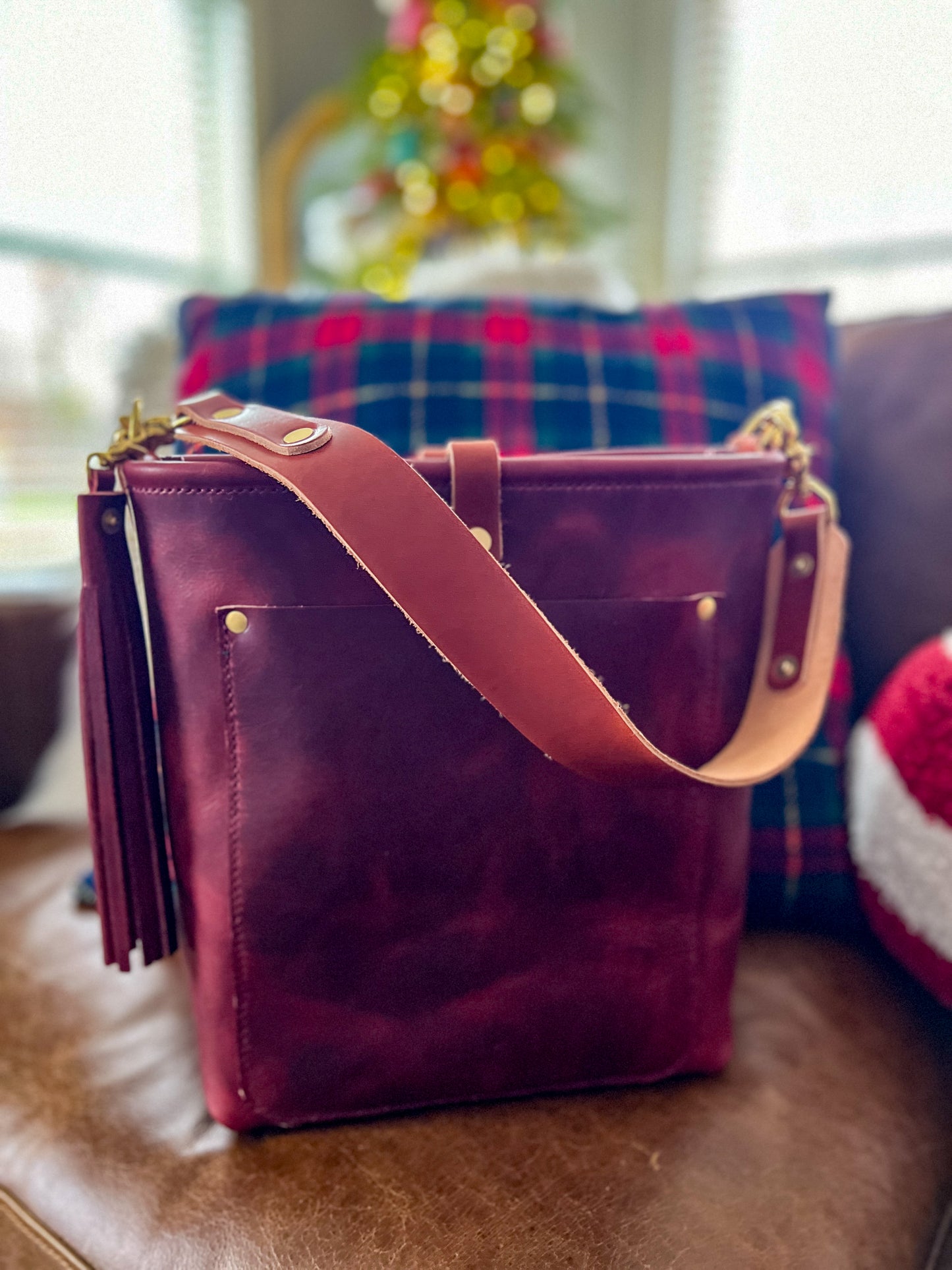 Bennett Bucket in Russet Horween Derby Leather