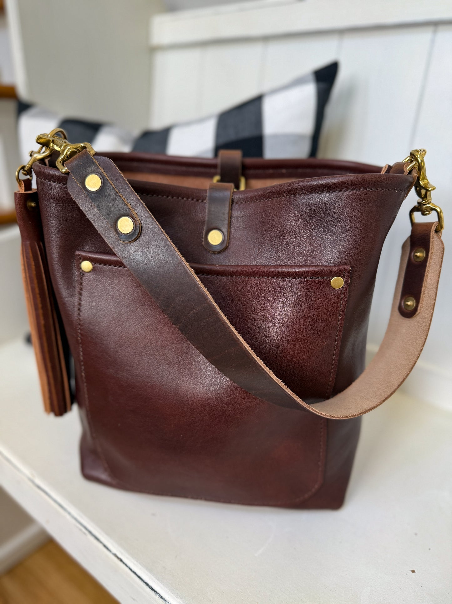 Bennett Bucket in Luxe Horween