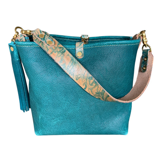 Hobo Bucket in Blue Moon Bison w/Candy Strap