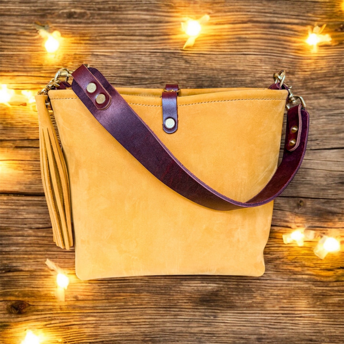 Hobo Bucket in Wheat Modesto Horween Leather