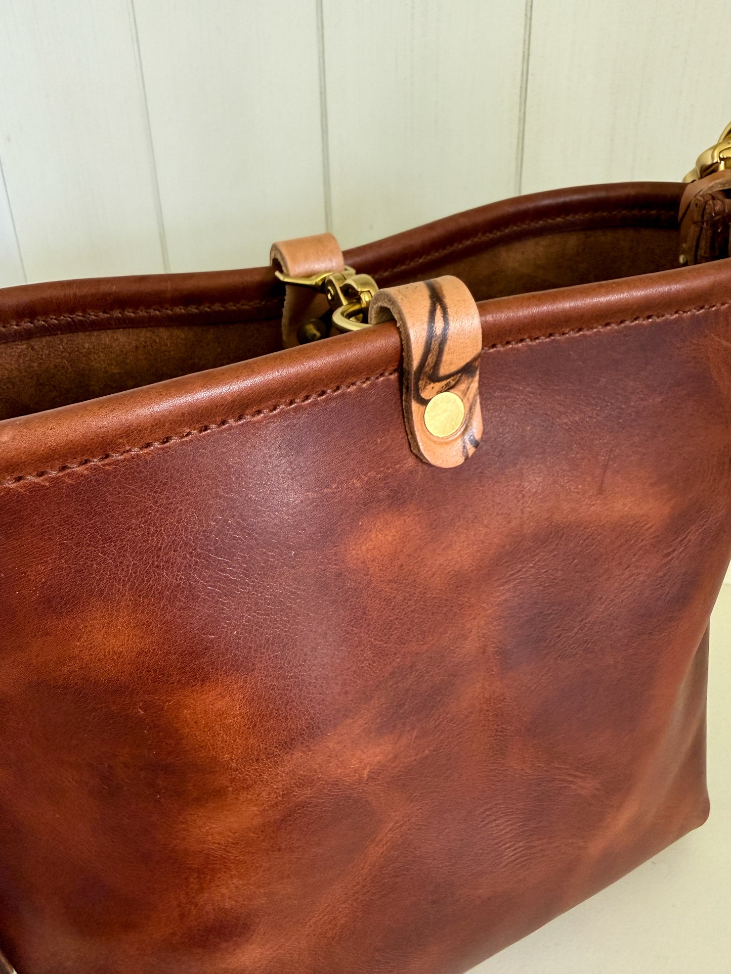Hobo Bucket in Horween Brown Nut Dublin w/Candy Strap