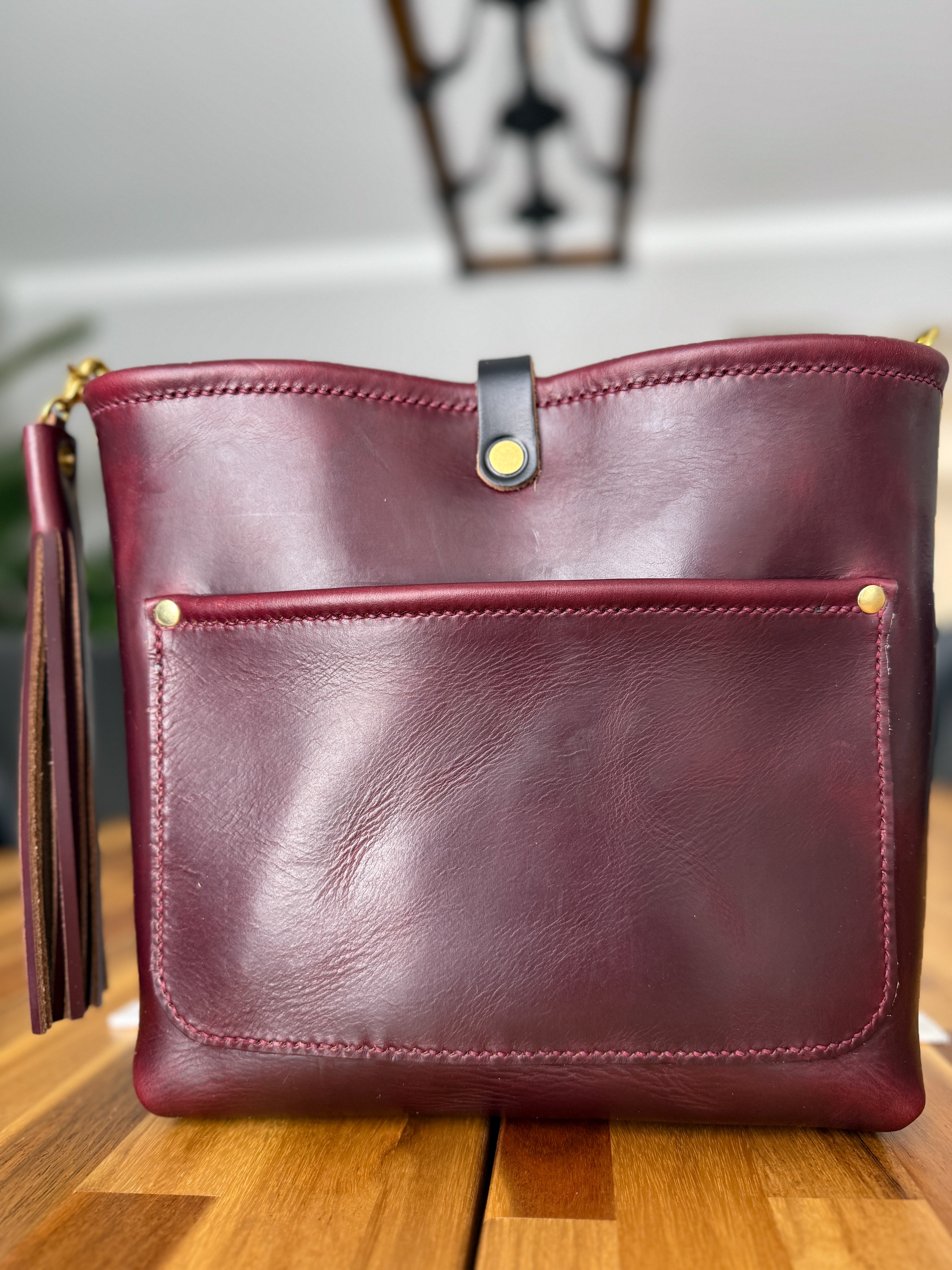 Bennett “shorty” Bucket in Horween Black Cherry Chromexcel – Lamb
