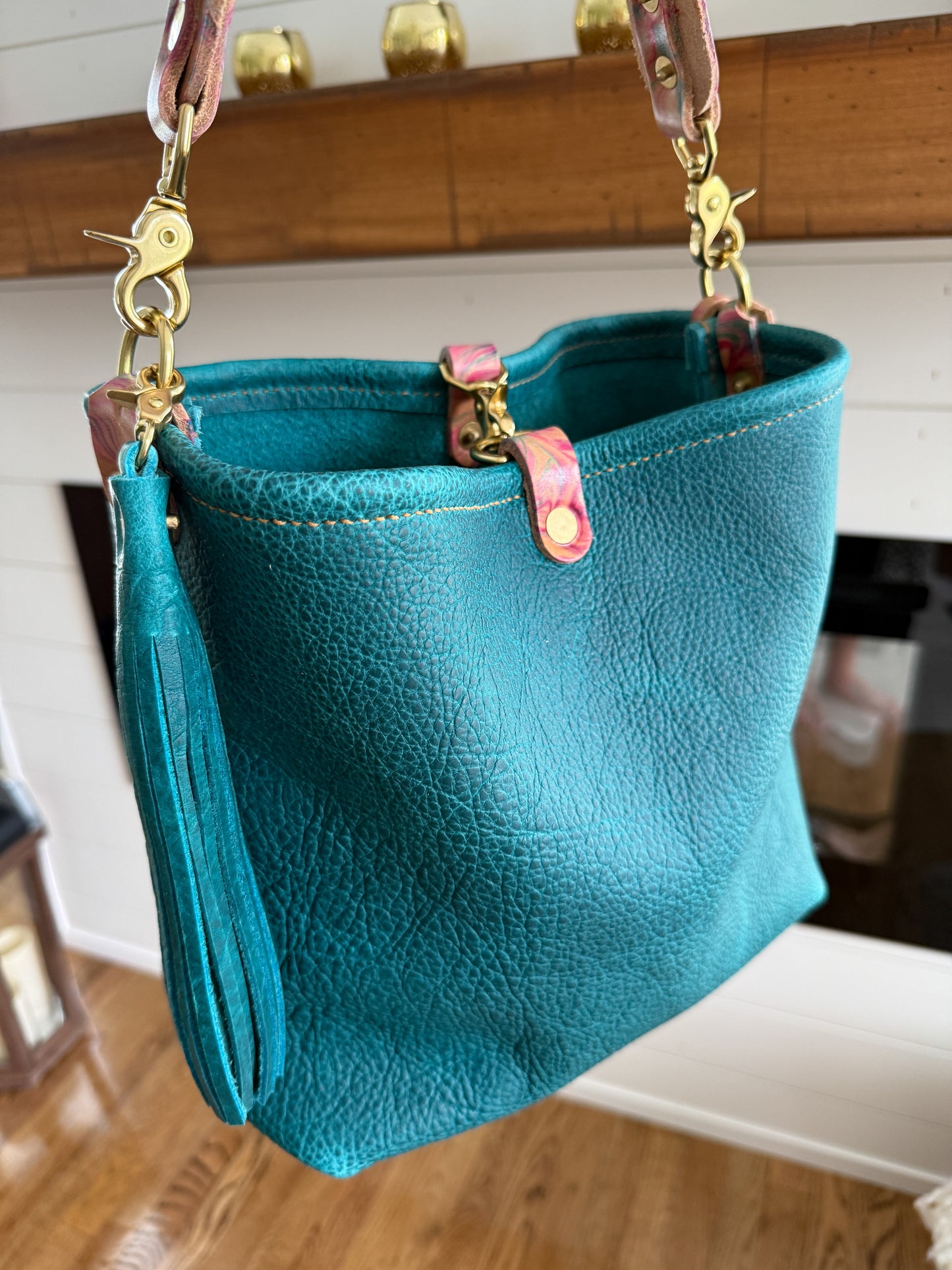 Hobo Bucket in Blue Moon Bison w/Candy Strap