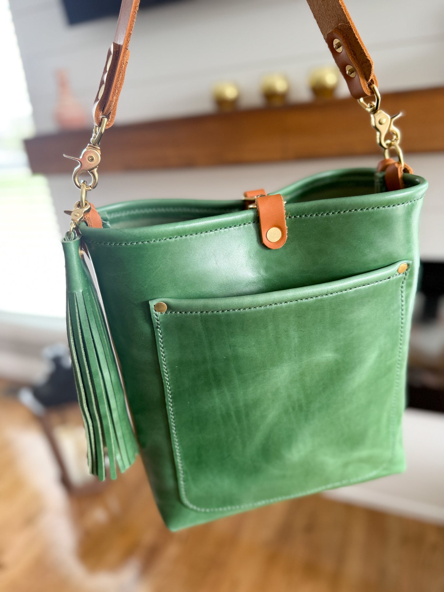 Bennett Bucket in Shamrock Green Full Grain Leather