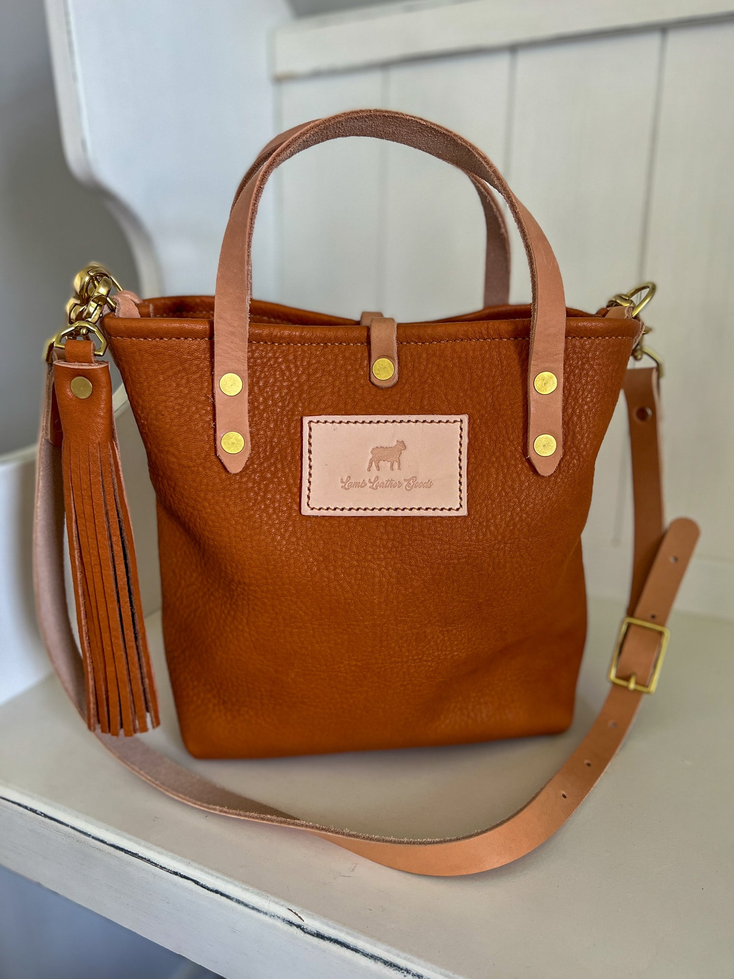 Bennett Petite Bucket in Hermann Oak Heritage 1881 Veg Tan Leather