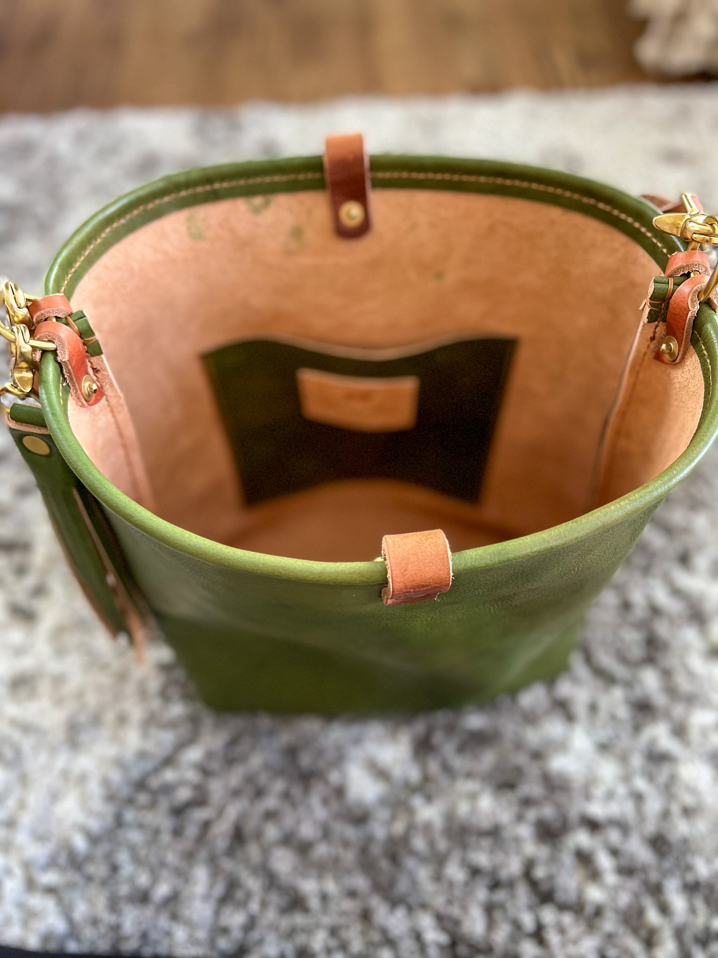 Hobo Bucket in Green Vegetable Tanned Full Grain Leather