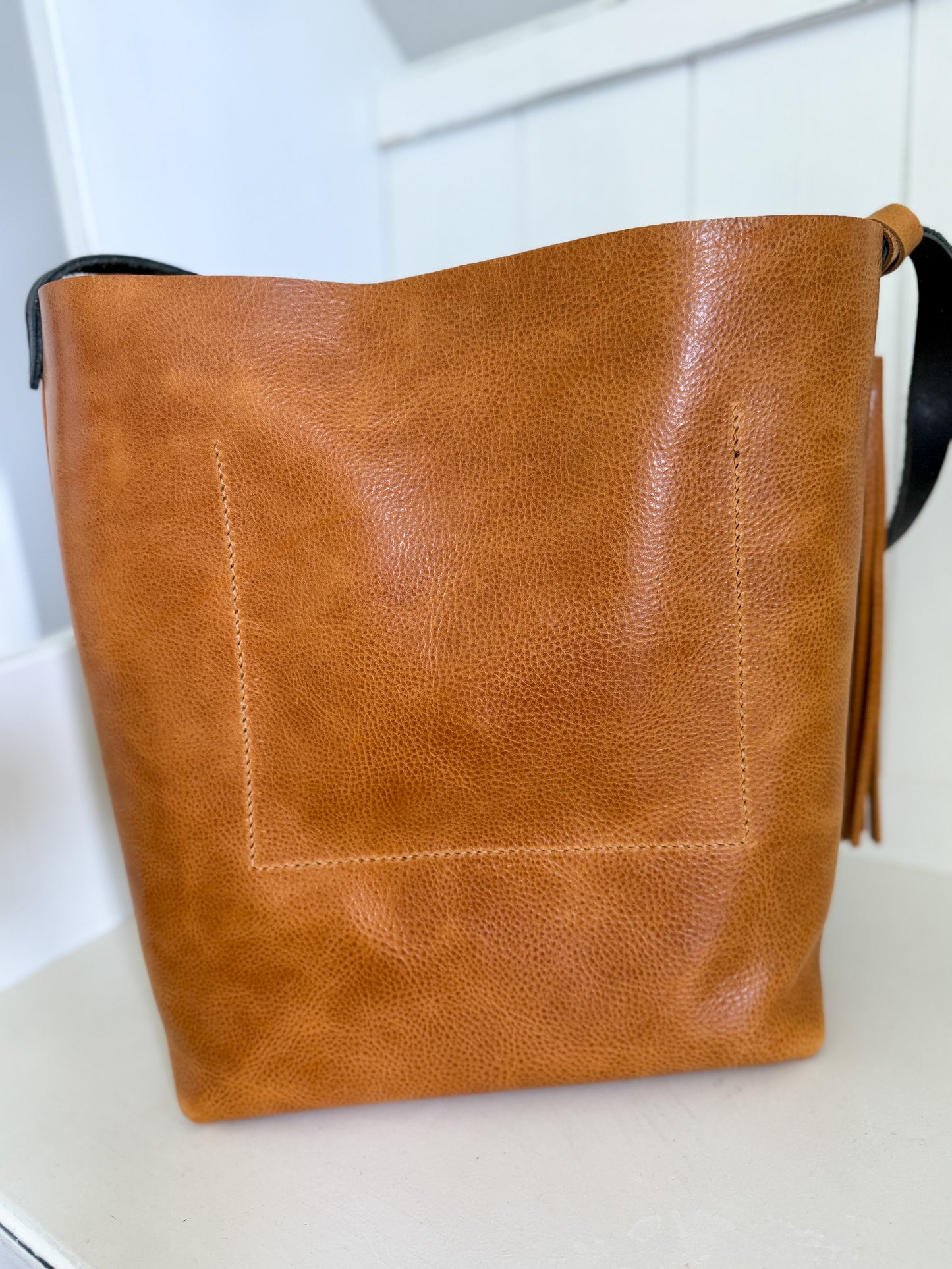 Bennett Bucket in Italian Honey Saffron Vegetable Tanned Leather