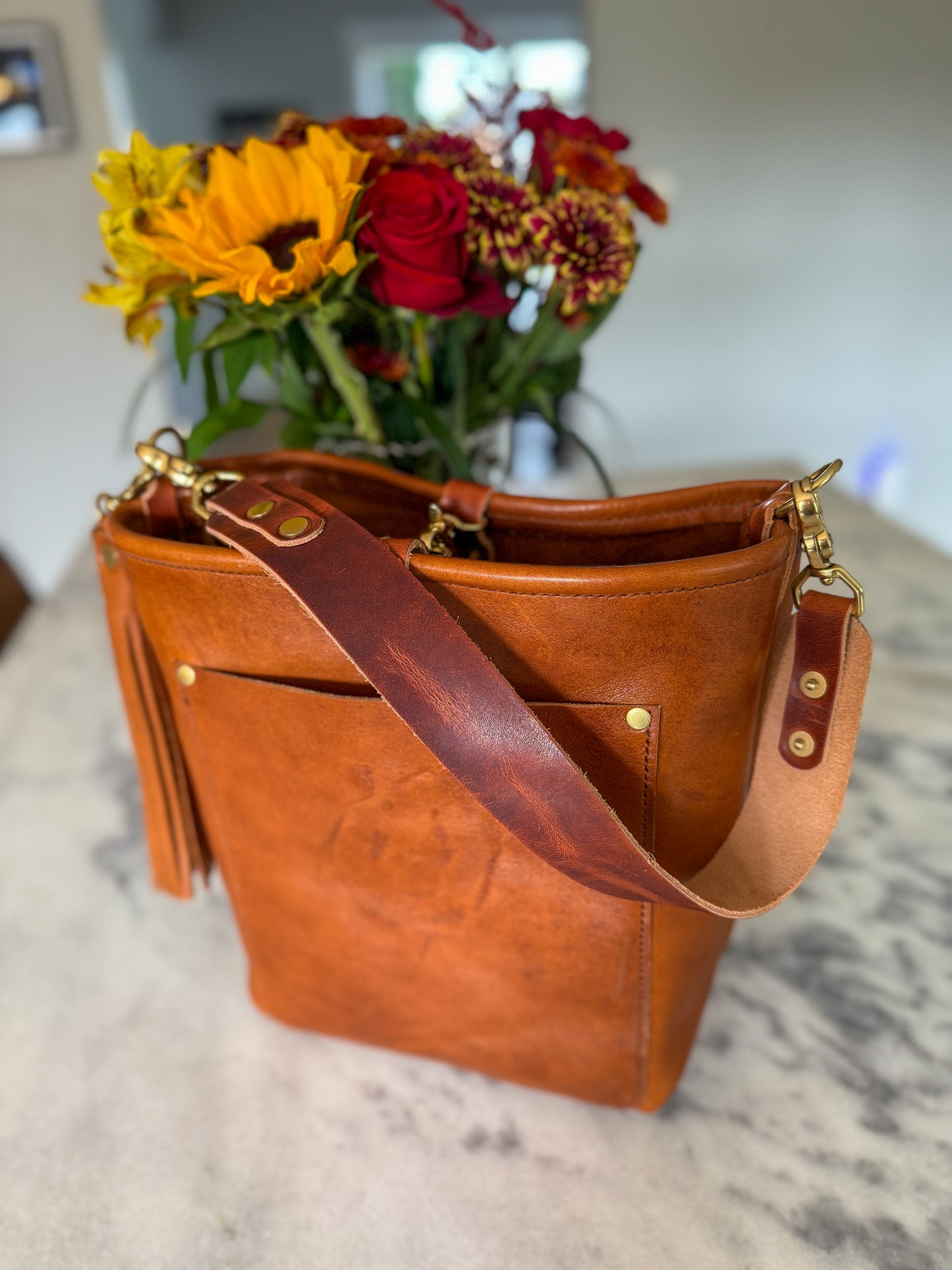 Bennett Bucket in Montana Vegetable Tan