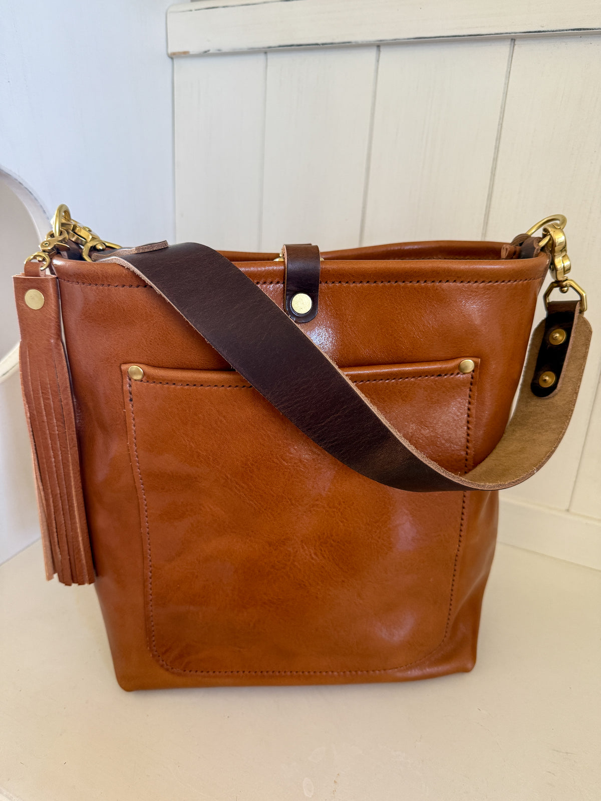 Bennett Bucket in Miel Cuoio Italian Leather