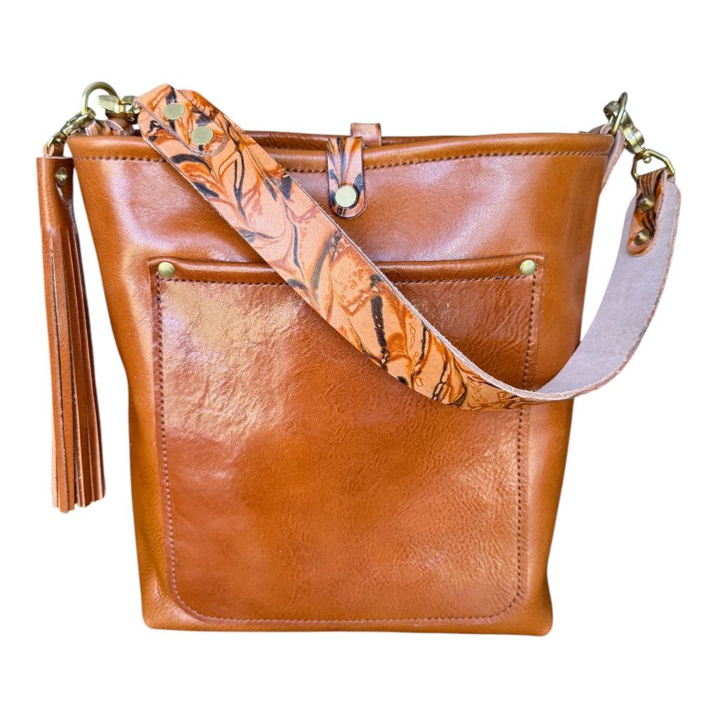 Bennett Bucket in Miel Cuoio Italian Leather w/Candy Strap