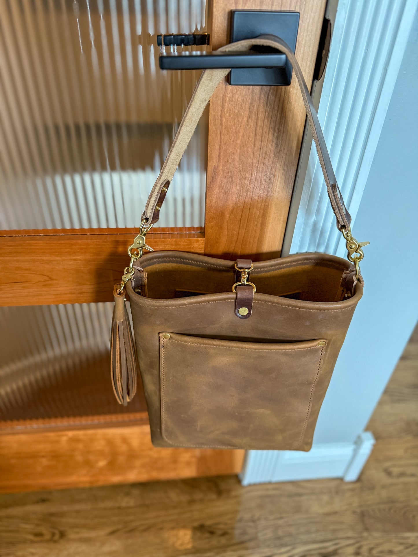 Bennett Bucket in Full Grain Tobacco