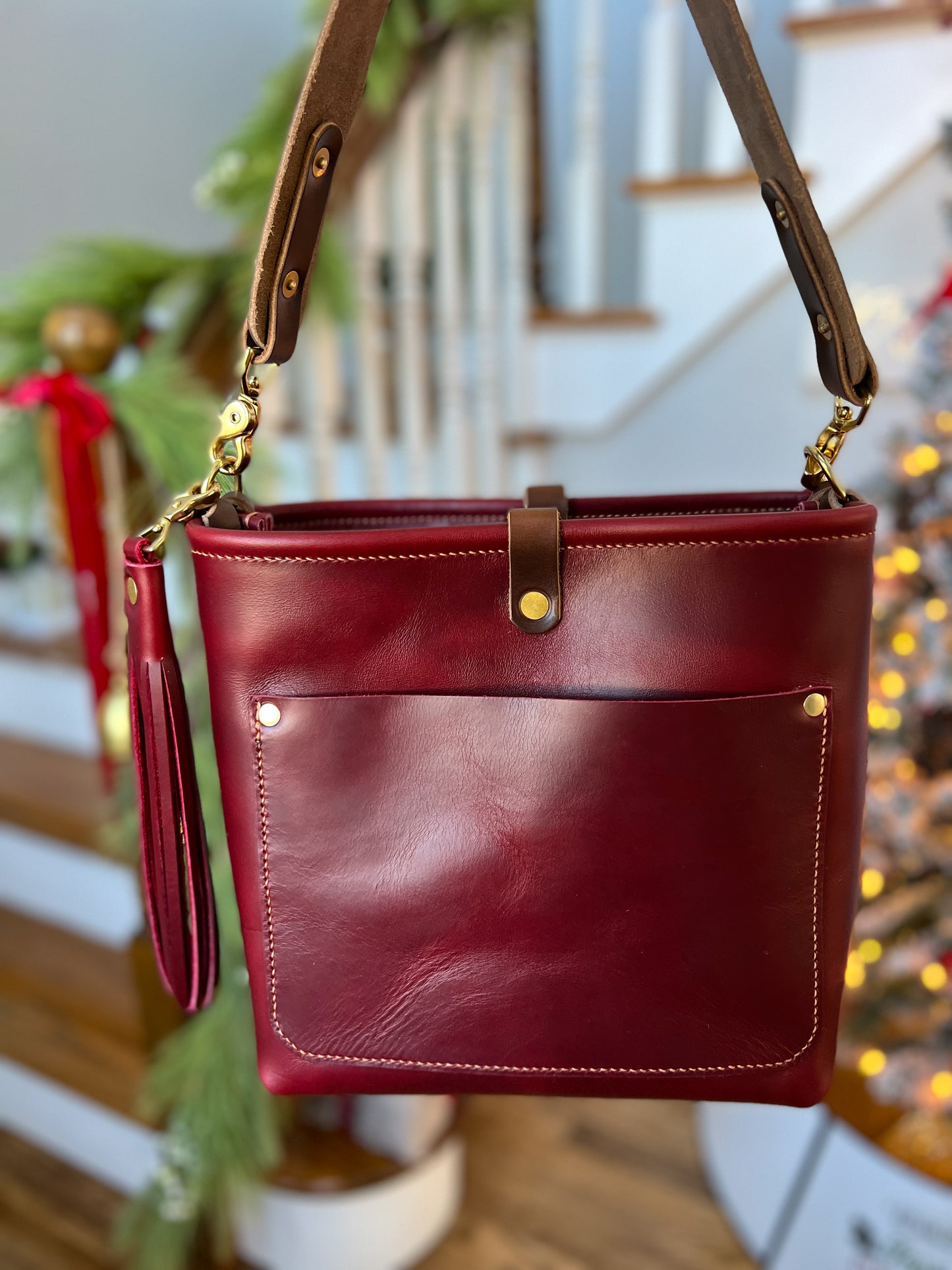 Bennett “shorty” Bucket in Horween London Red Bus