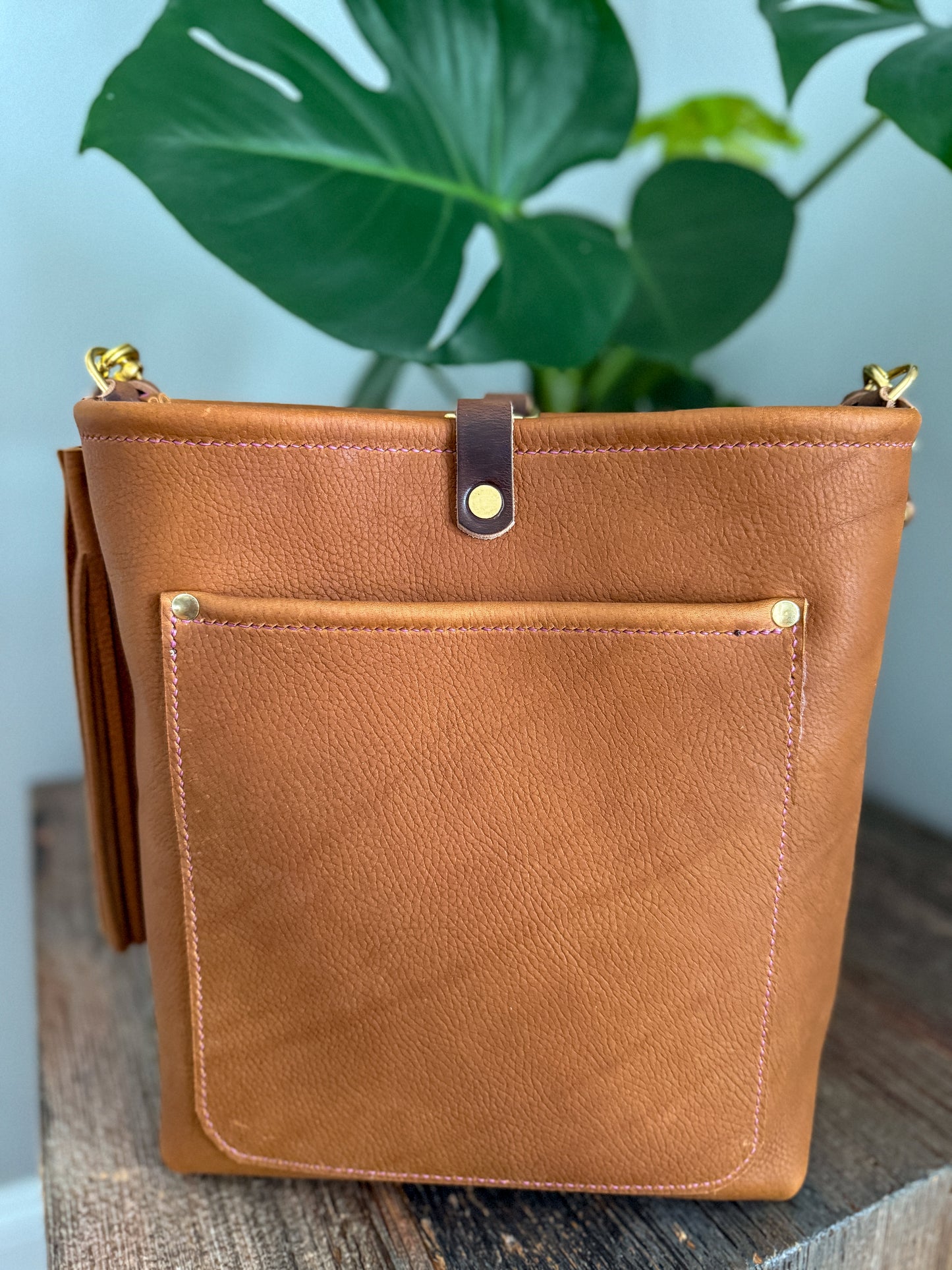 Bennett Bucket in Coffee Kodiak
