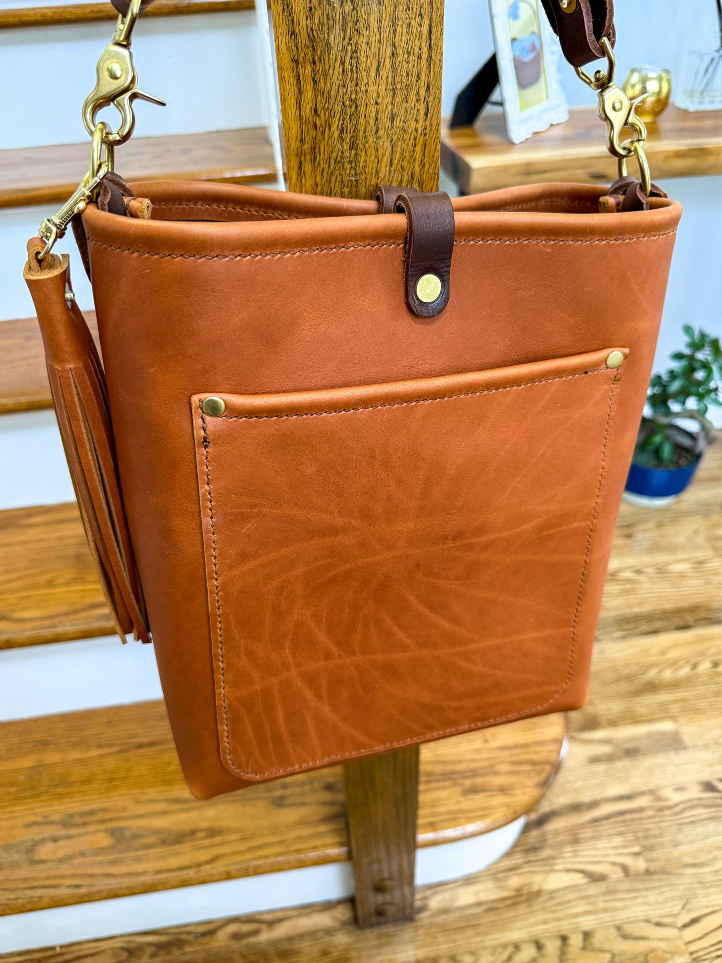 Bennett Bucket in Tawny Full Grain Leather