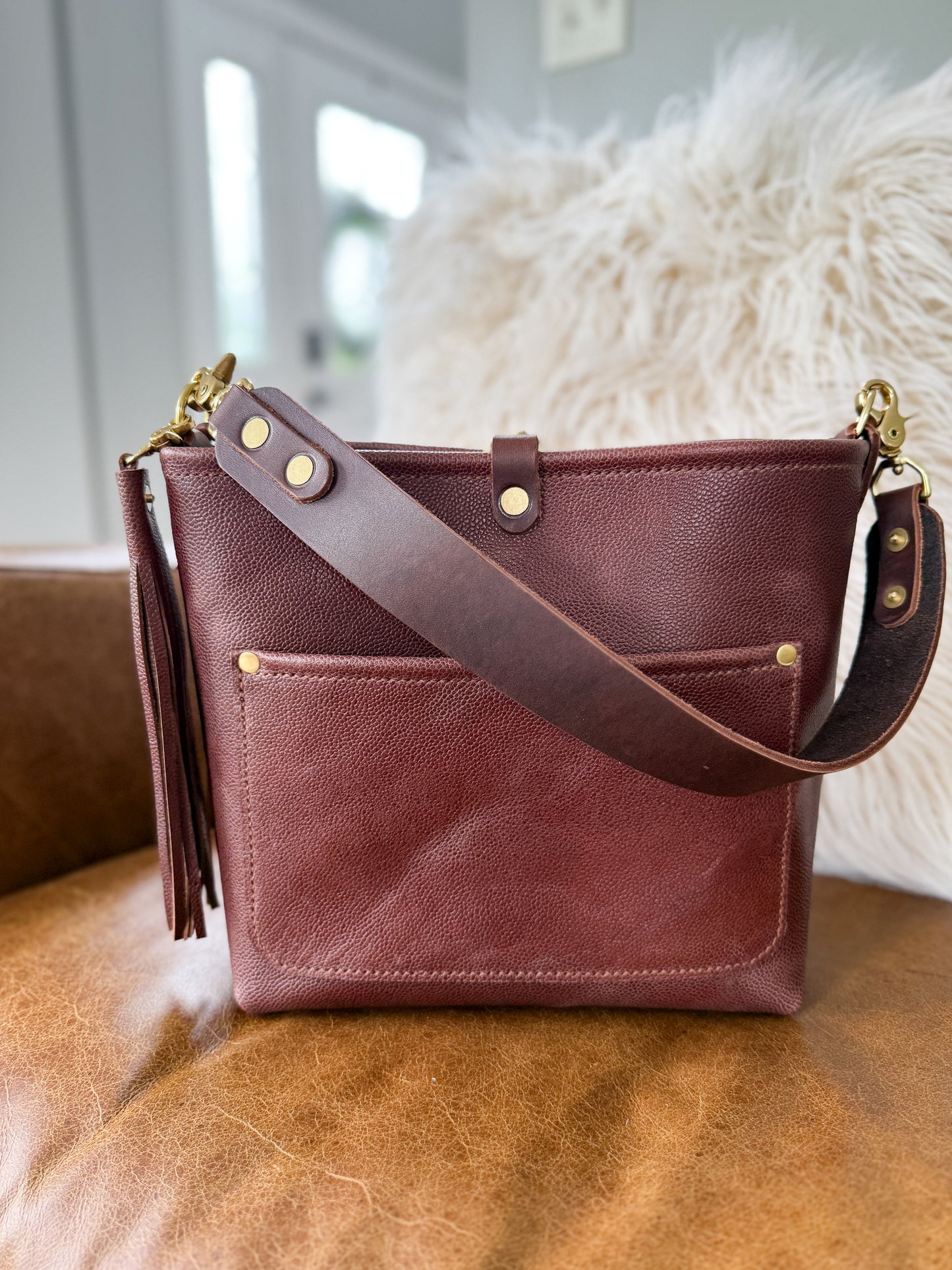Bennett “shorty” Bucket in Horween Montana Chocolate