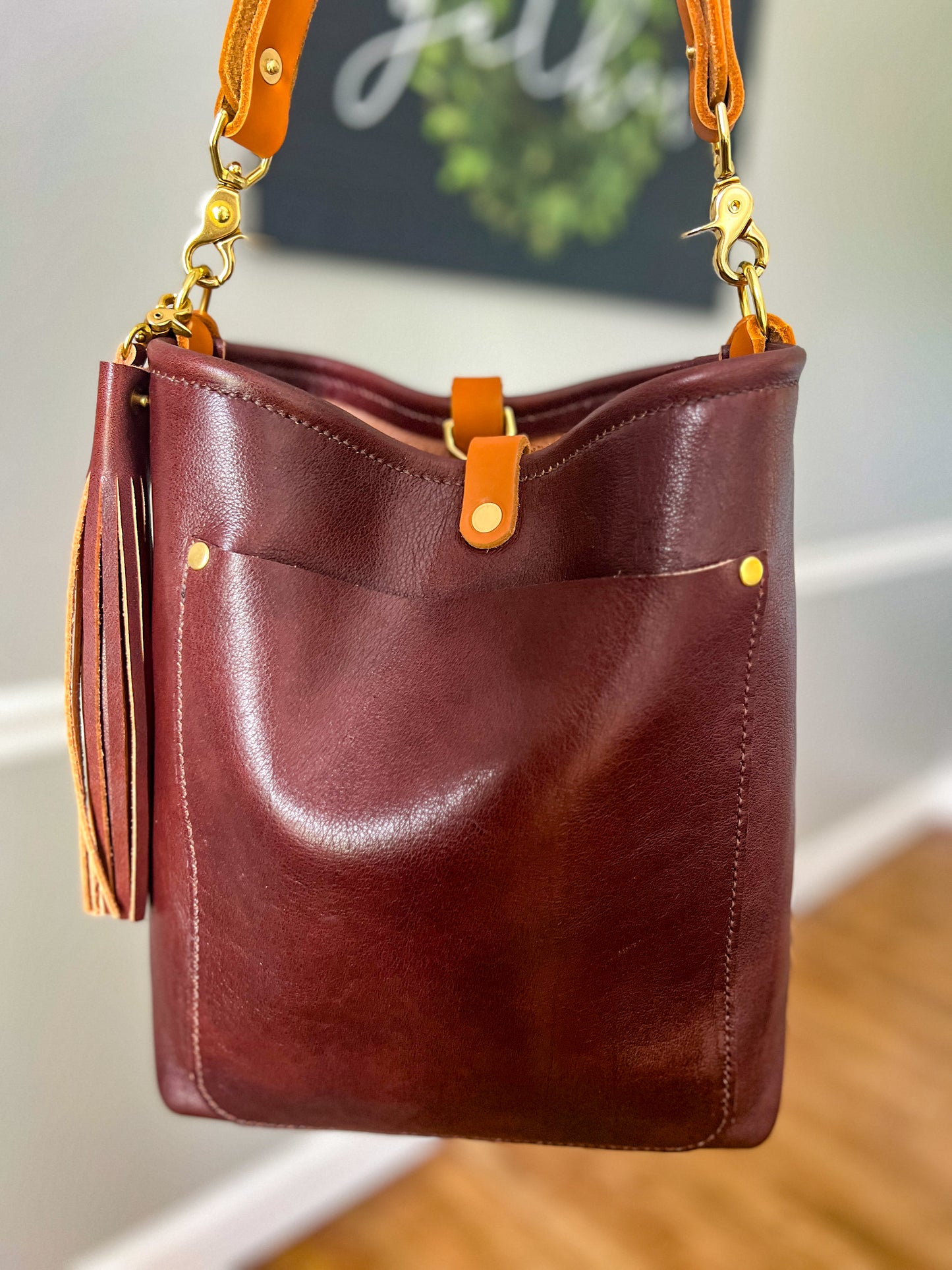 Bennett Bucket in Luxe Horween