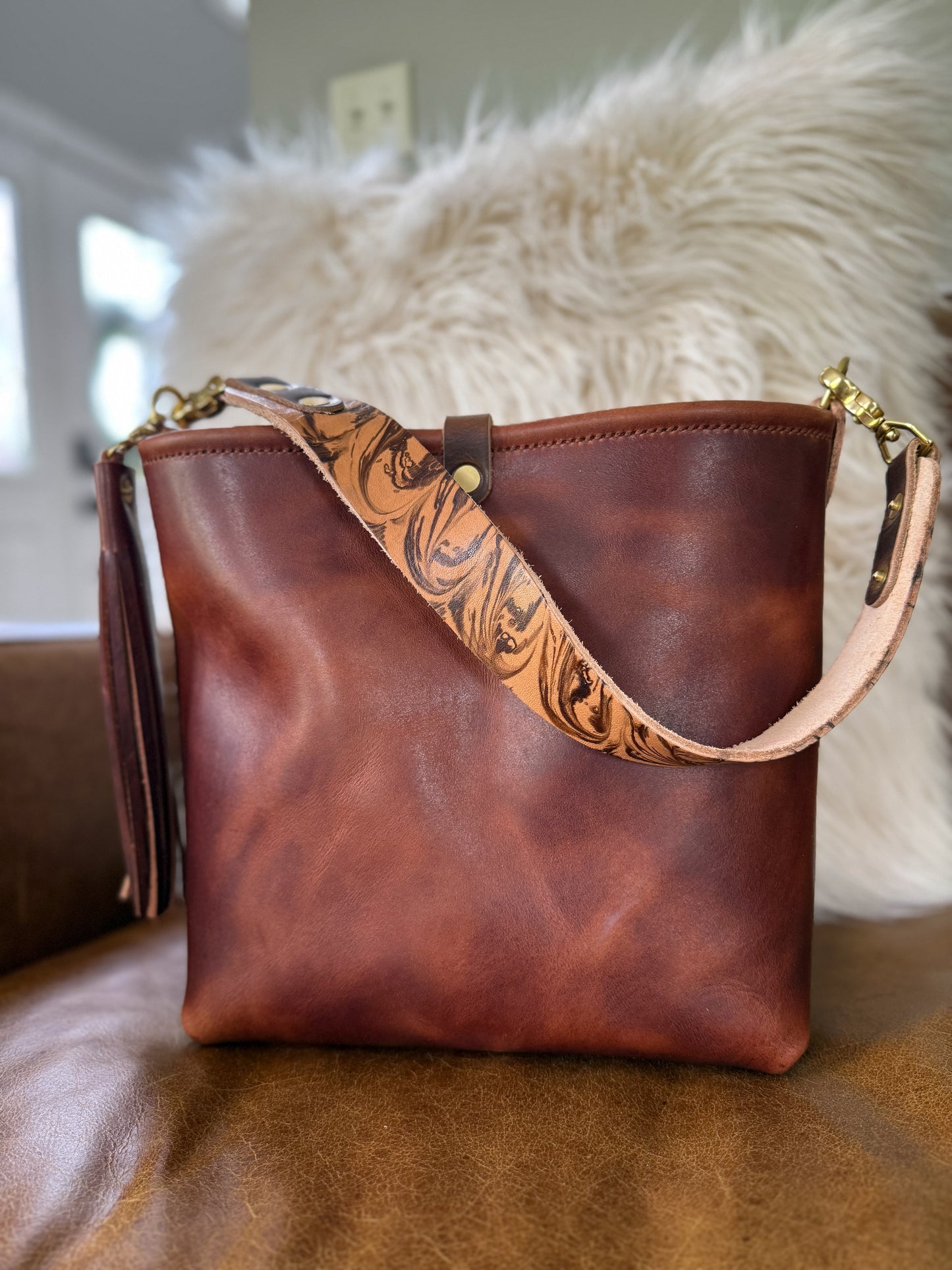 Hobo Bucket in Horween Brown Nut Dublin w/Candy Strap
