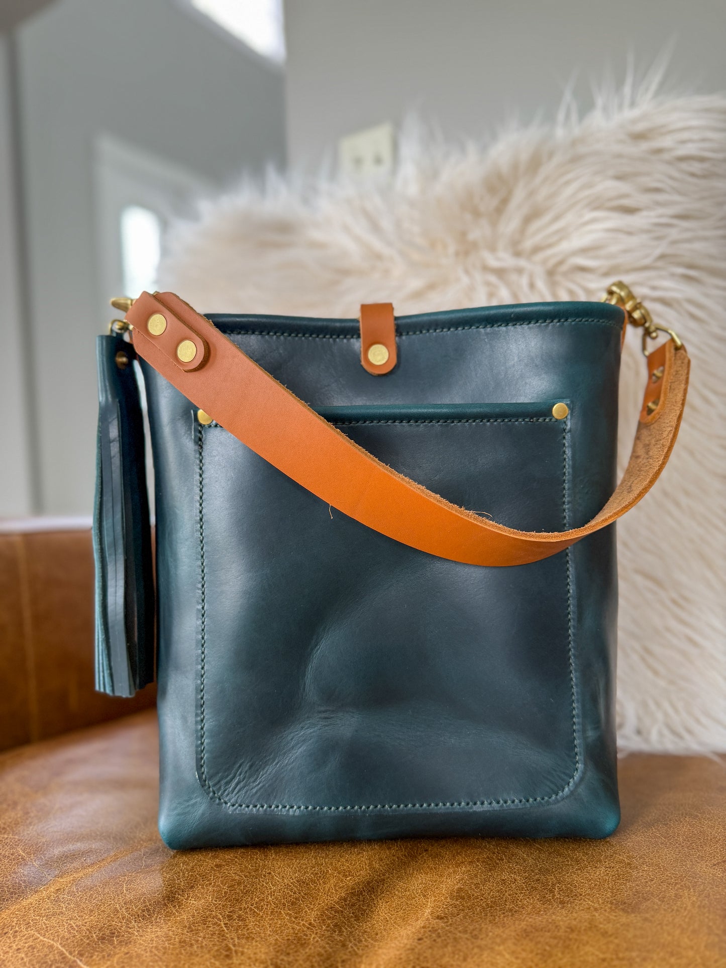 Bennett Bucket in Horween Marine Blue