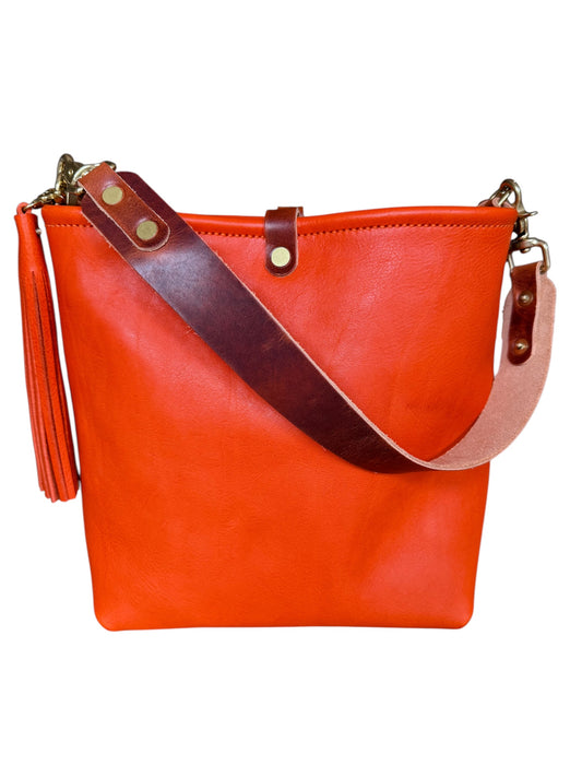 Hobo Bucket in Mandarin Vachetta