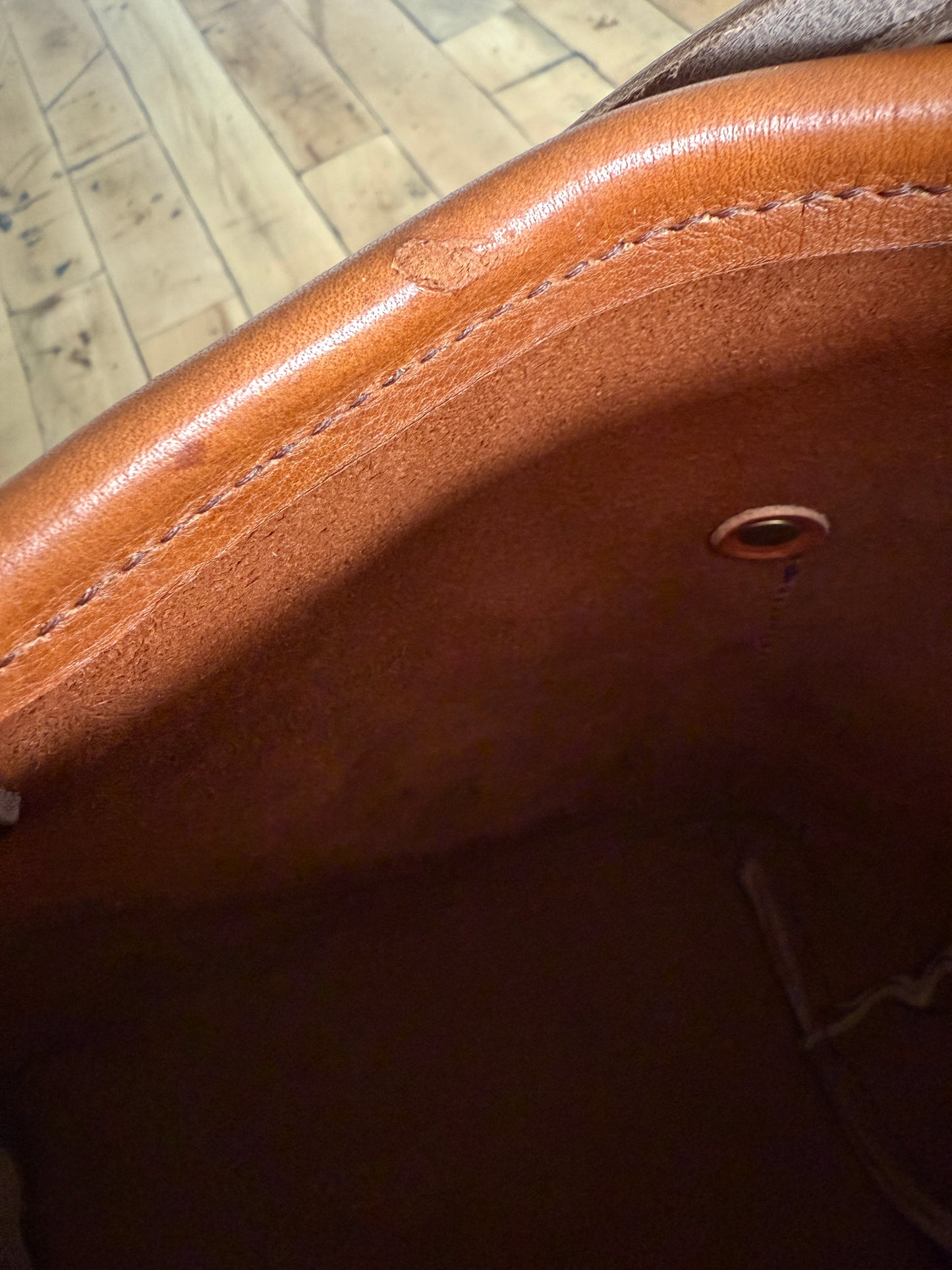 Bennett “shorty” Bucket in Montana Veg-Tan