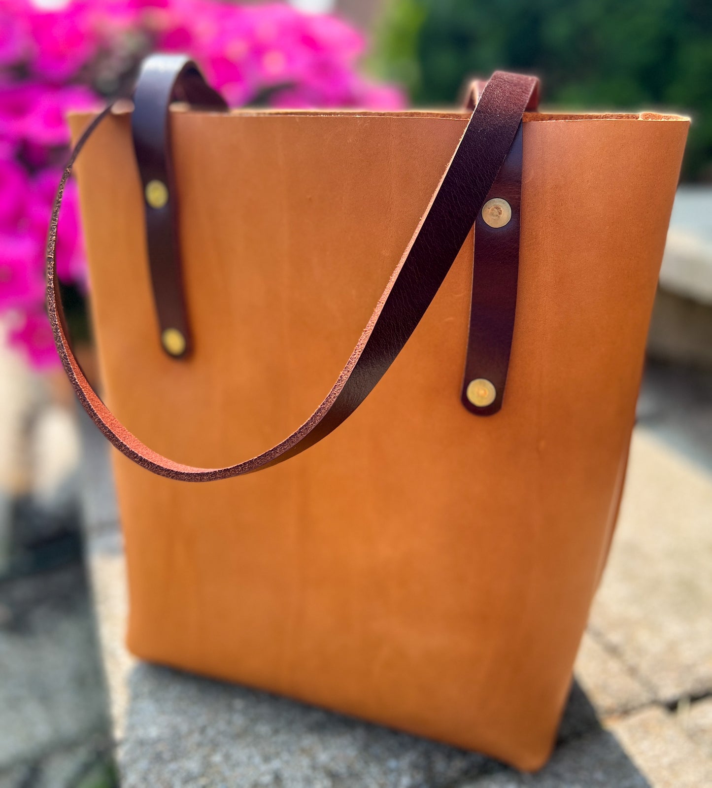 Tall Tote in Premium Saddle