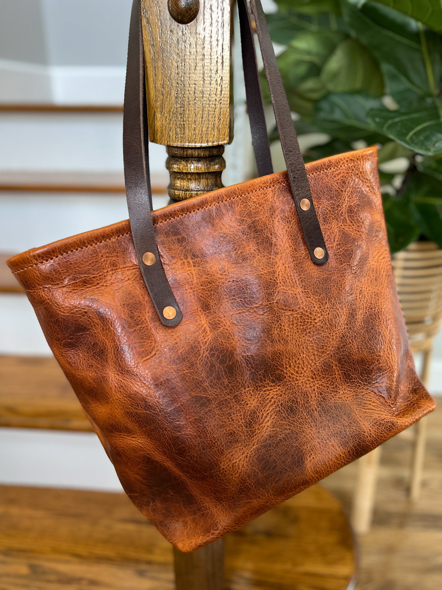 Classic Tote in Maple Glazed Bison