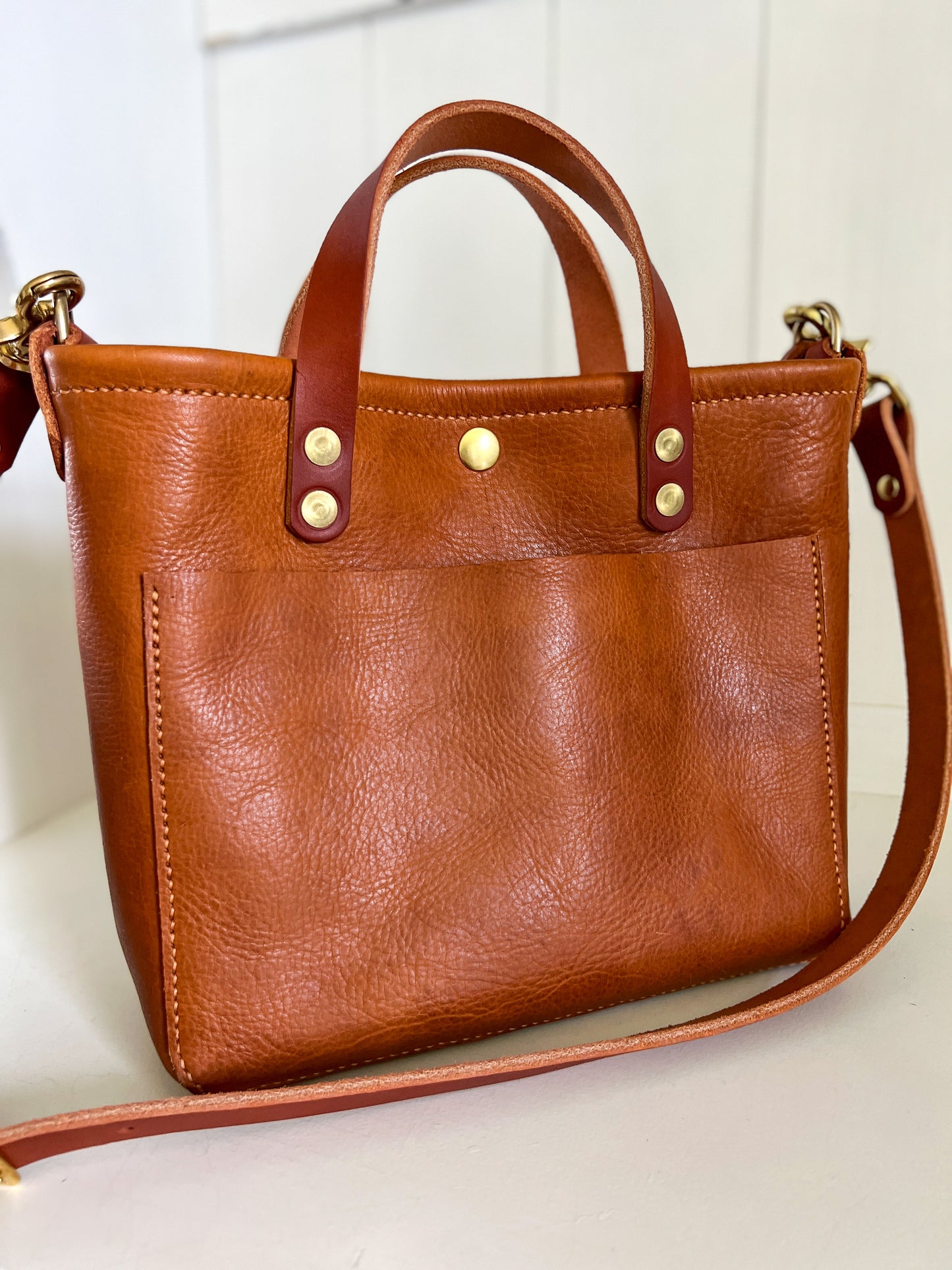 Brookie Crossbody Tote in Montana Veg-tan