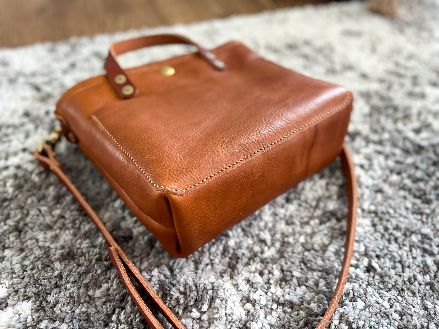 Brookie Crossbody Tote in Montana Veg-tan