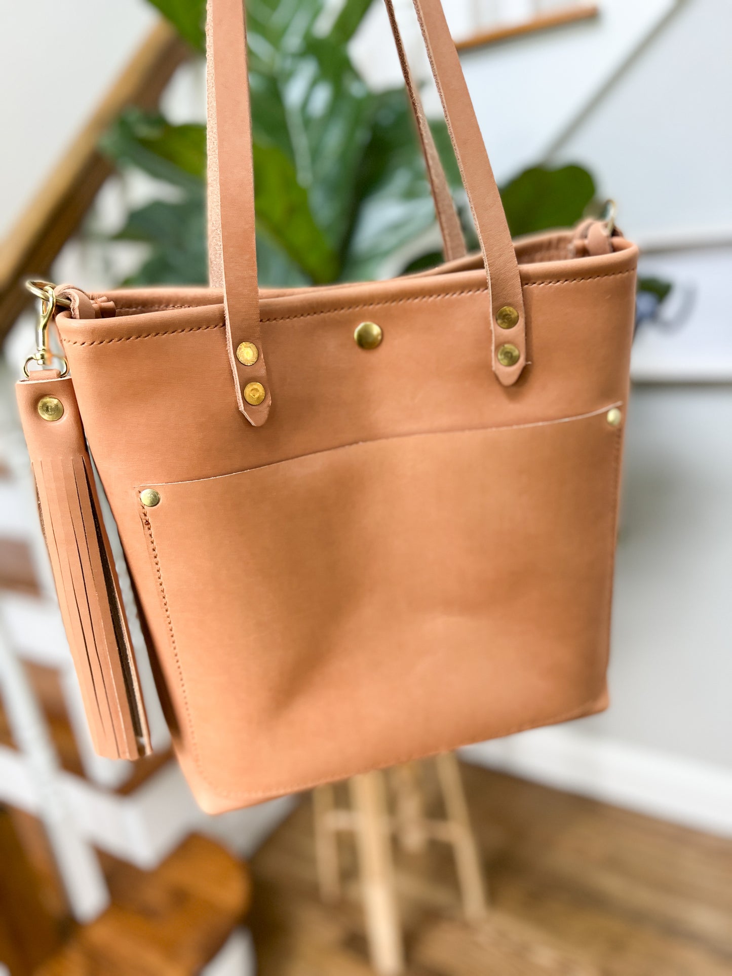 Mid-size Tote in Horween Natural Essex