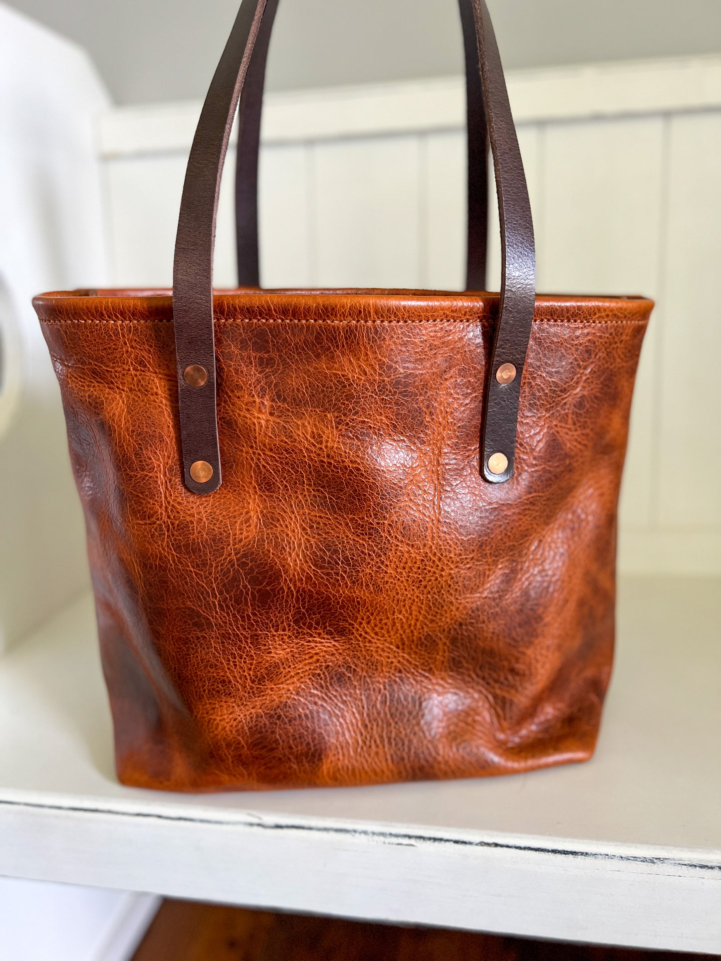 Classic Tote in Maple Glazed Bison