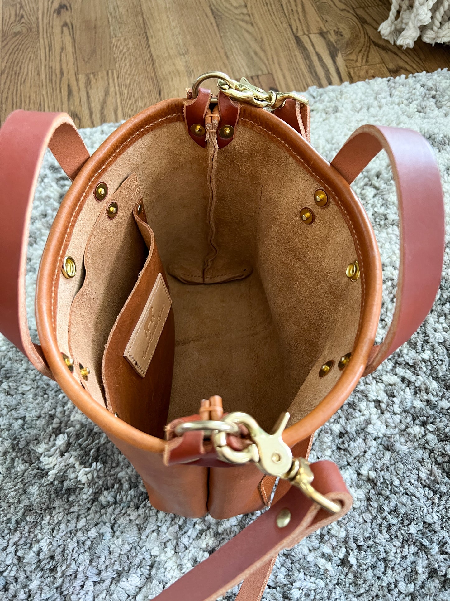 Brookie Crossbody Tote in Montana Veg-tan