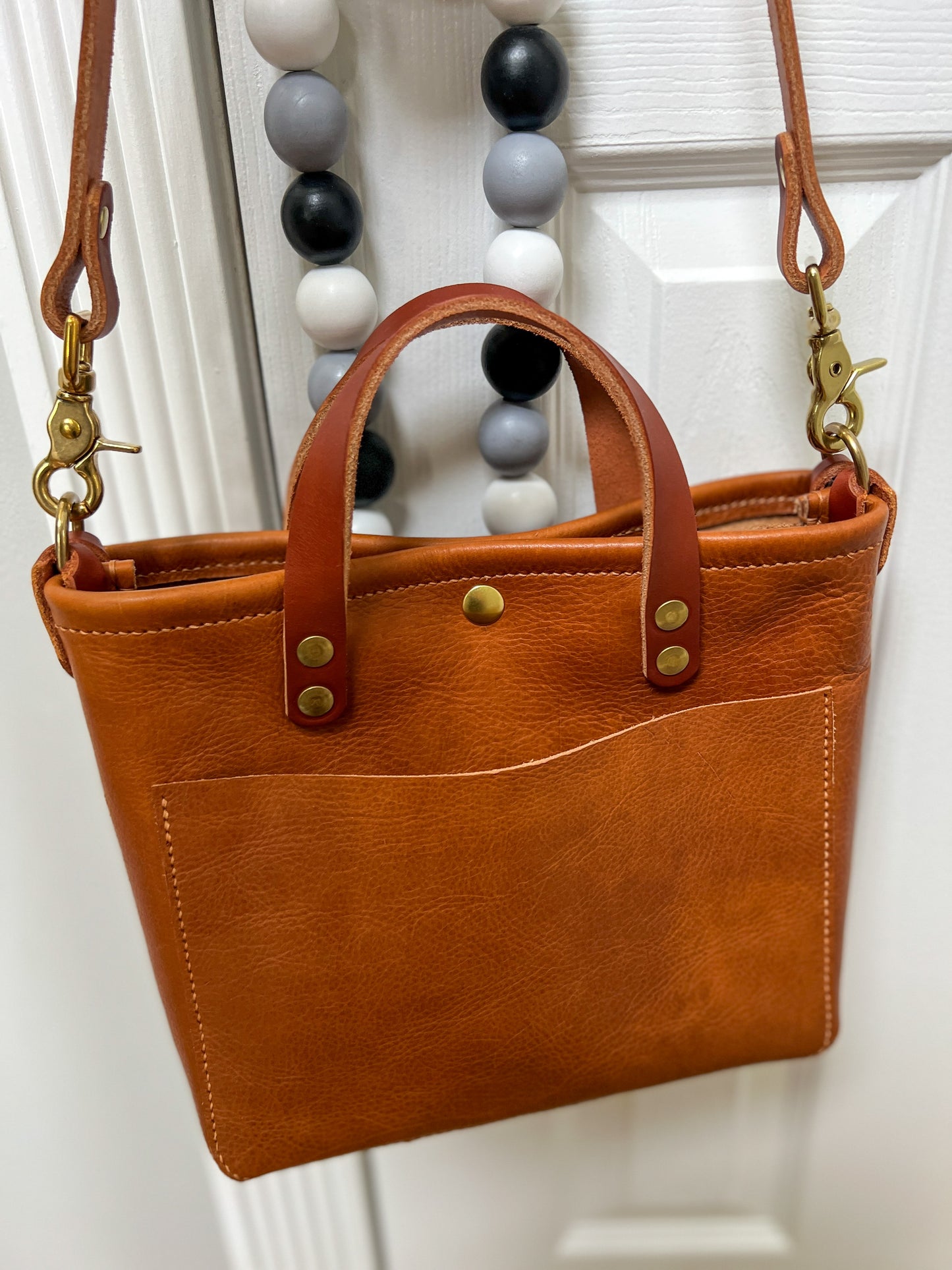 Brookie Crossbody Tote in Montana Veg-tan