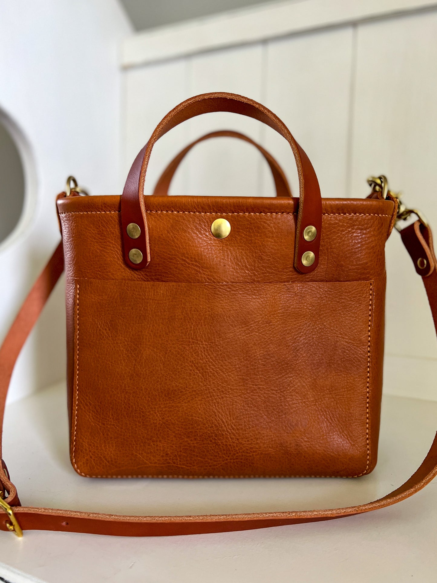 Brookie Crossbody Tote in Montana Veg-tan