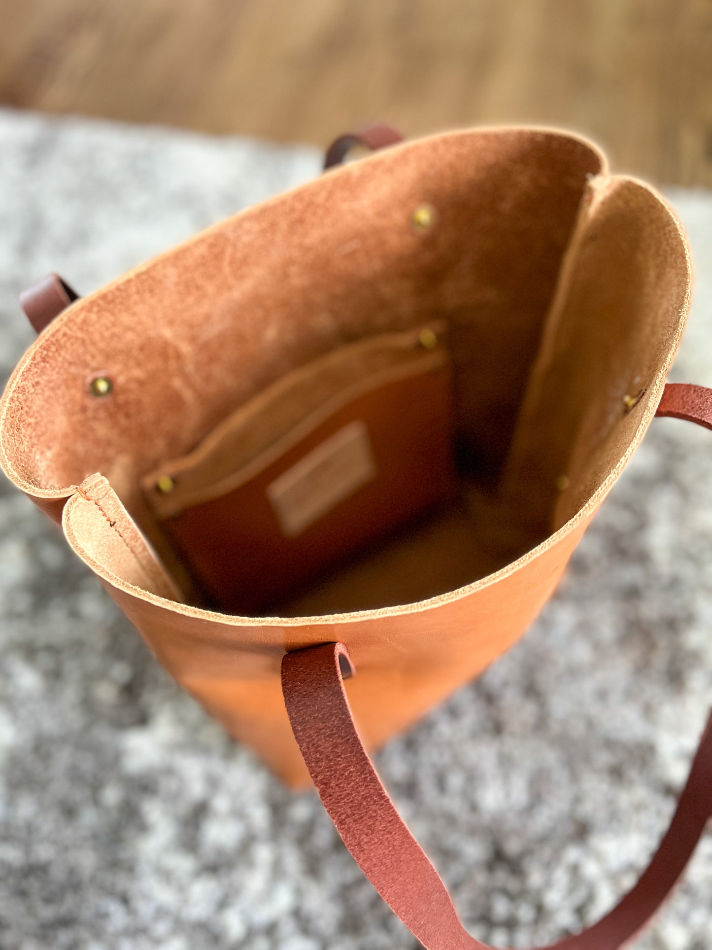 Tall Tote in Premium Saddle