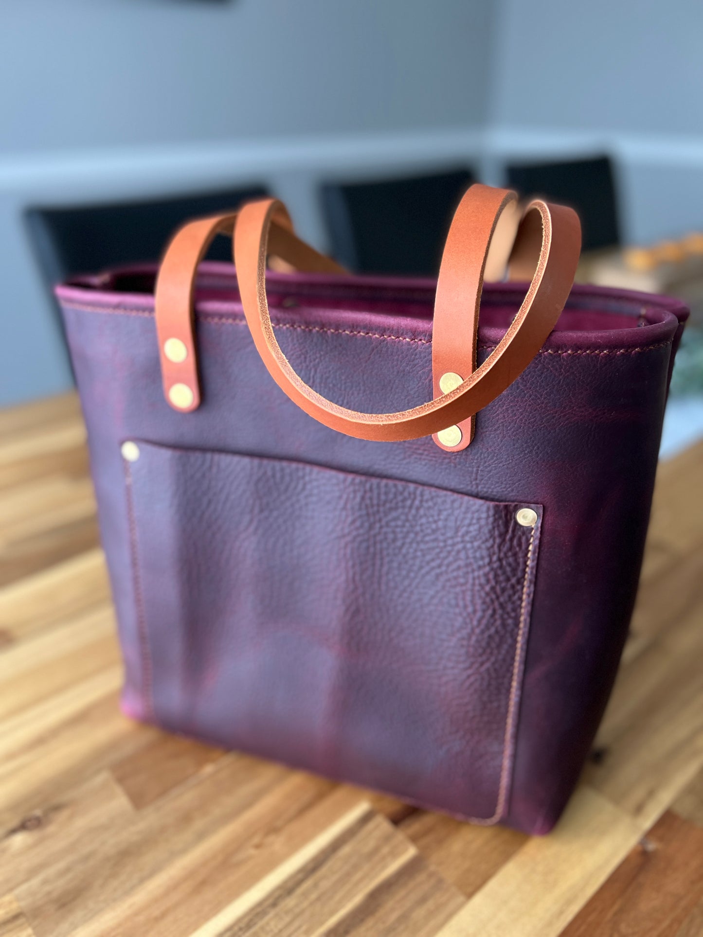 Classic Tote in Purple Kodiak