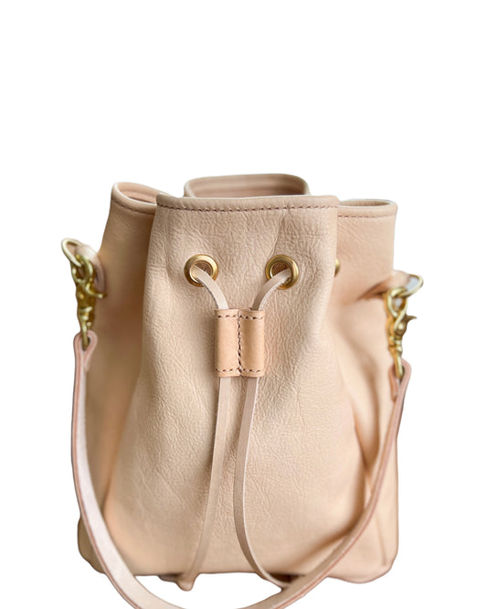 Emery Drawstring Bucket in Milled Vegetable Tan