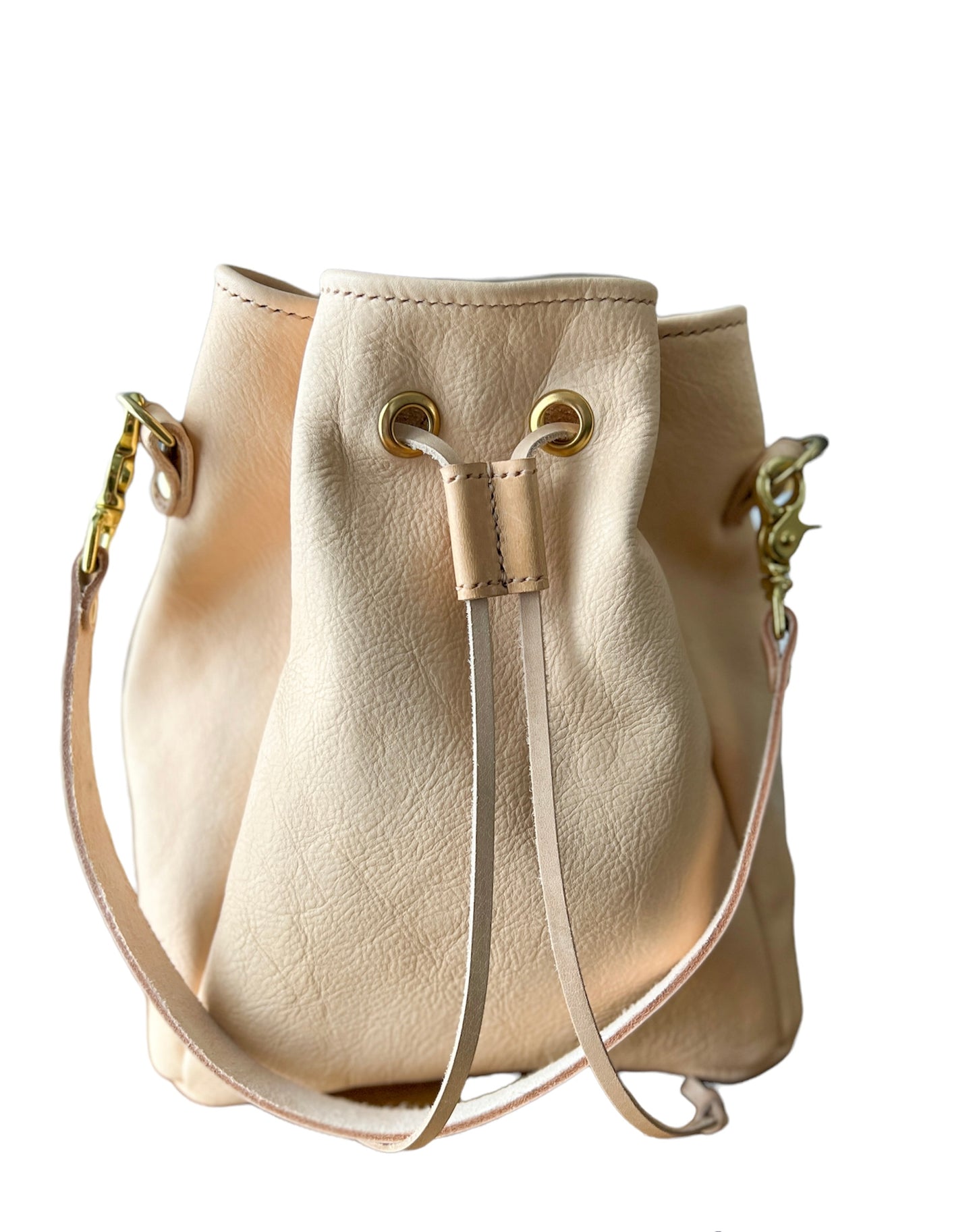 Emery Drawstring Bucket in Milled Vegetable Tan