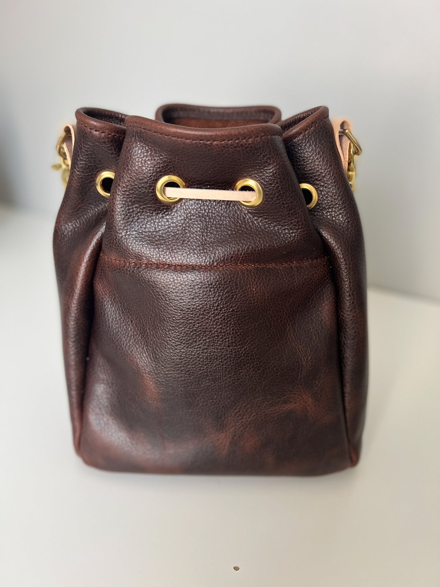 Emery Drawstring Bucket in Mocha